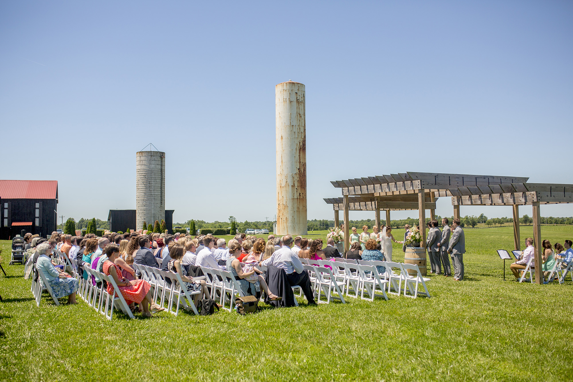 Seriously_Sabrina_Photography_Lexington_Kentucky_Talon_Winery_Wedding_Kjellsen64.jpg