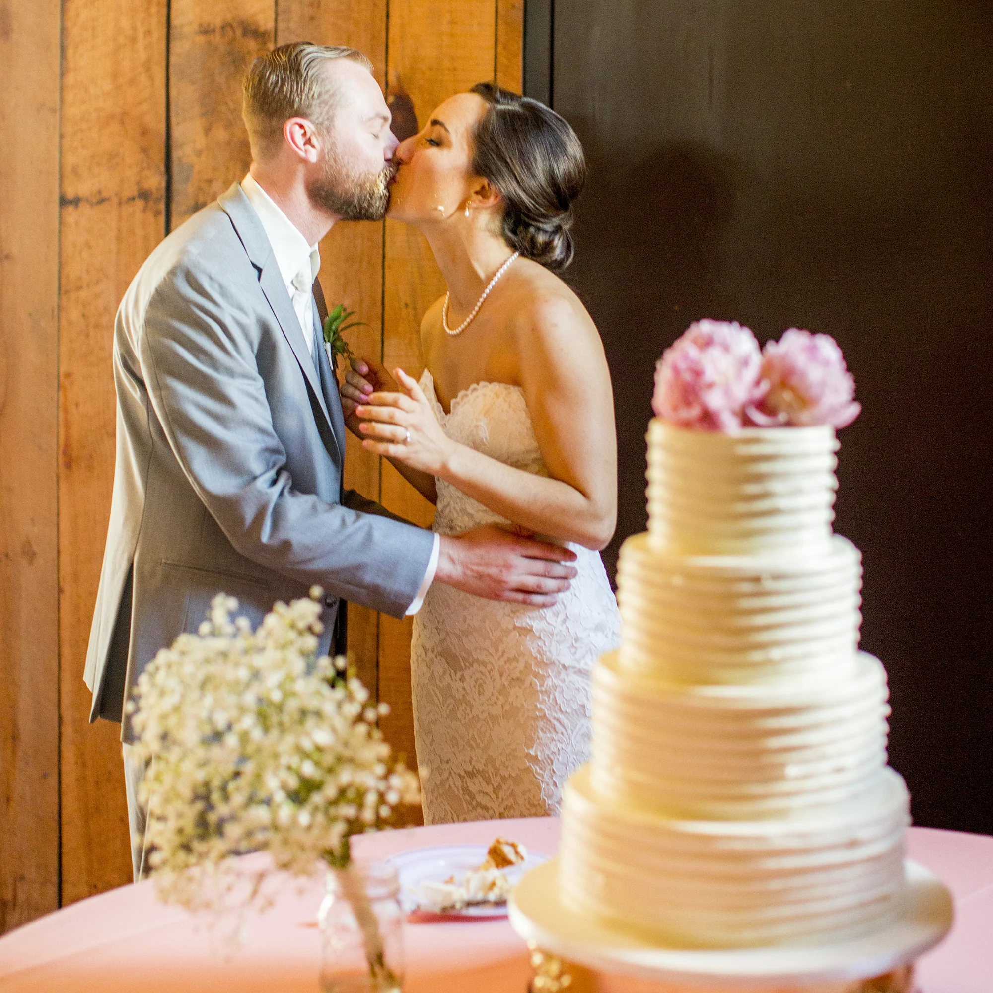 Seriously_Sabrina_Photography_Lexington_Kentucky_Talon_Winery_Wedding_Kjellsen127.jpg