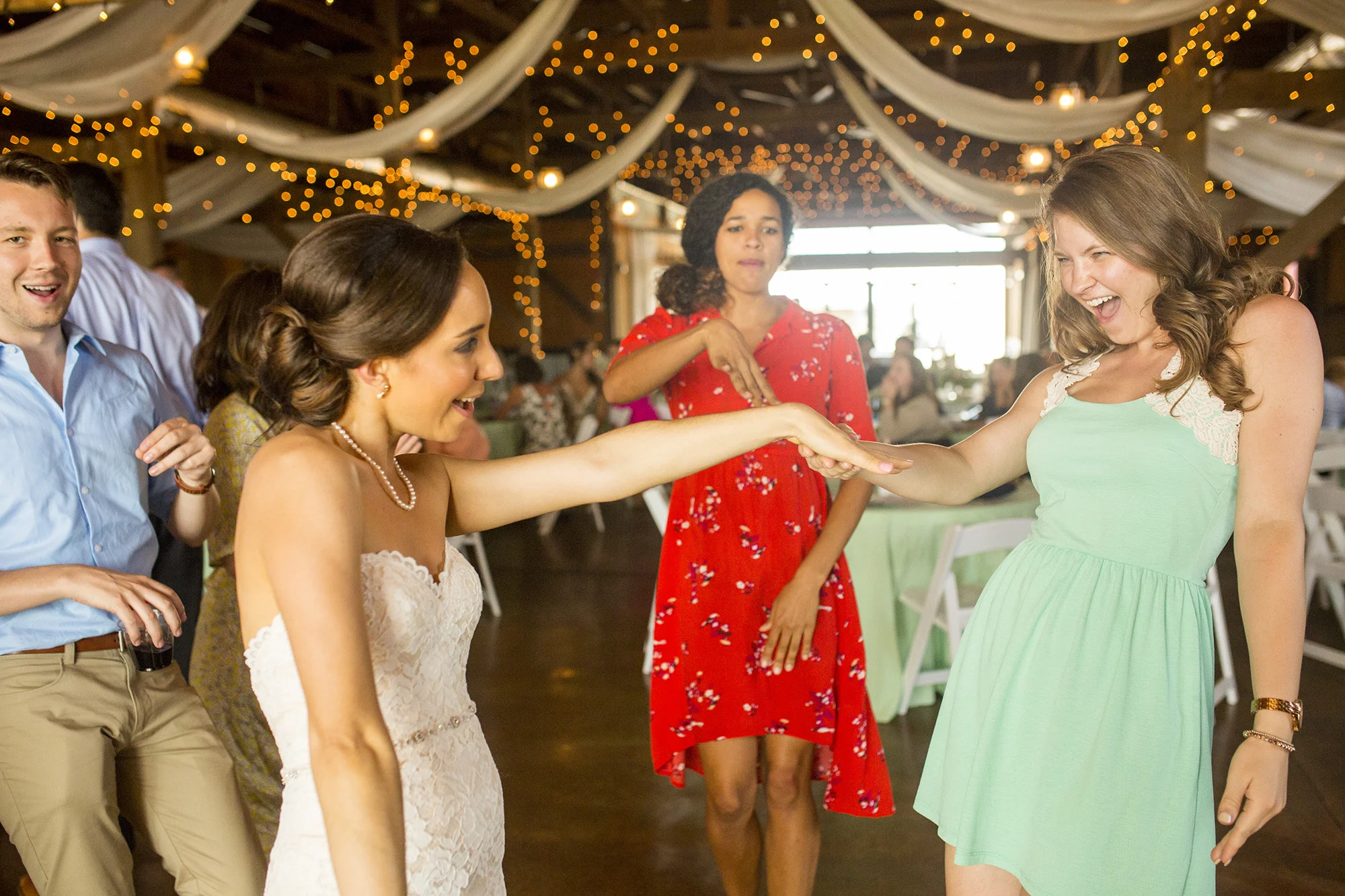 Seriously_Sabrina_Photography_Lexington_Kentucky_Talon_Winery_Wedding_Kjellsen150.jpg