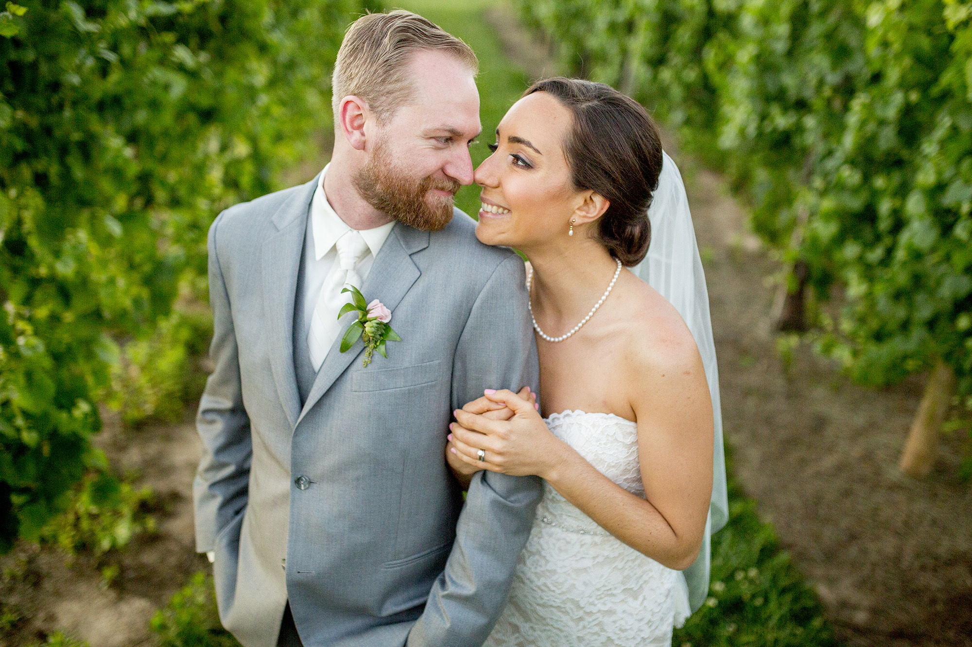 Seriously_Sabrina_Photography_Lexington_Kentucky_Talon_Winery_Wedding_Kjellsen171.jpg
