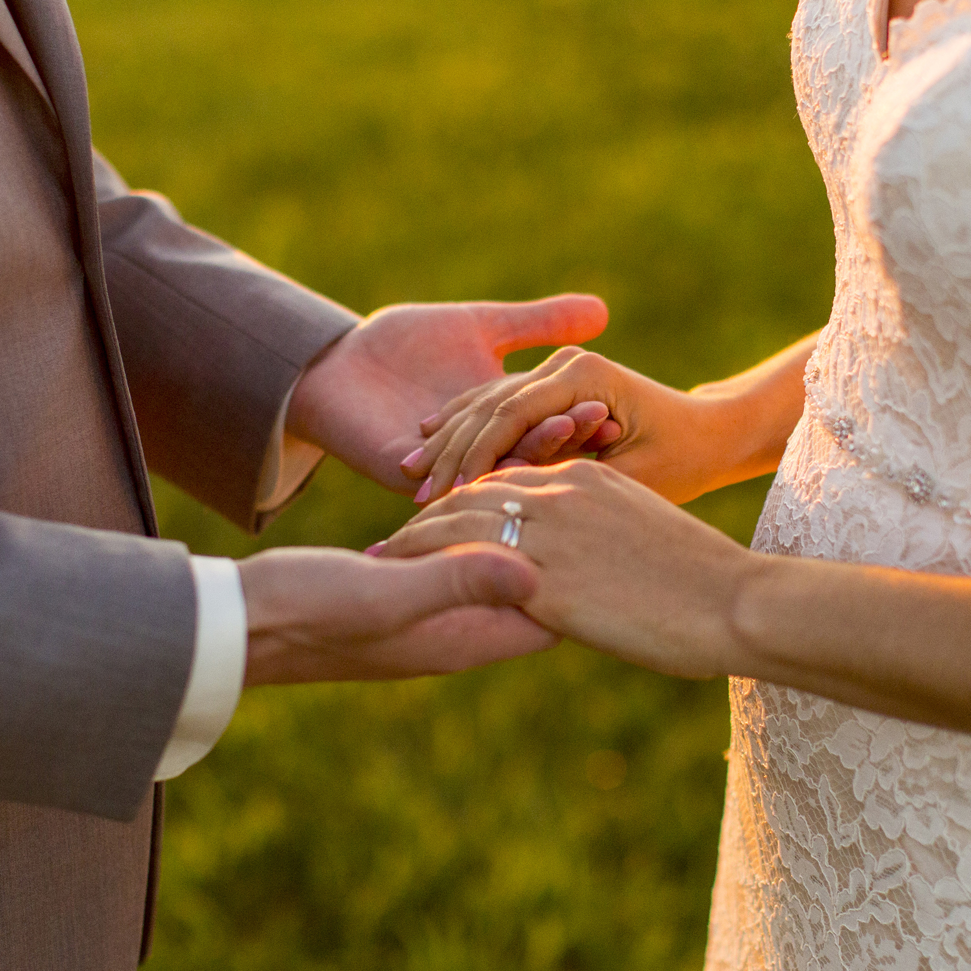 Seriously_Sabrina_Photography_Lexington_Kentucky_Talon_Winery_Wedding_Kjellsen175.jpg