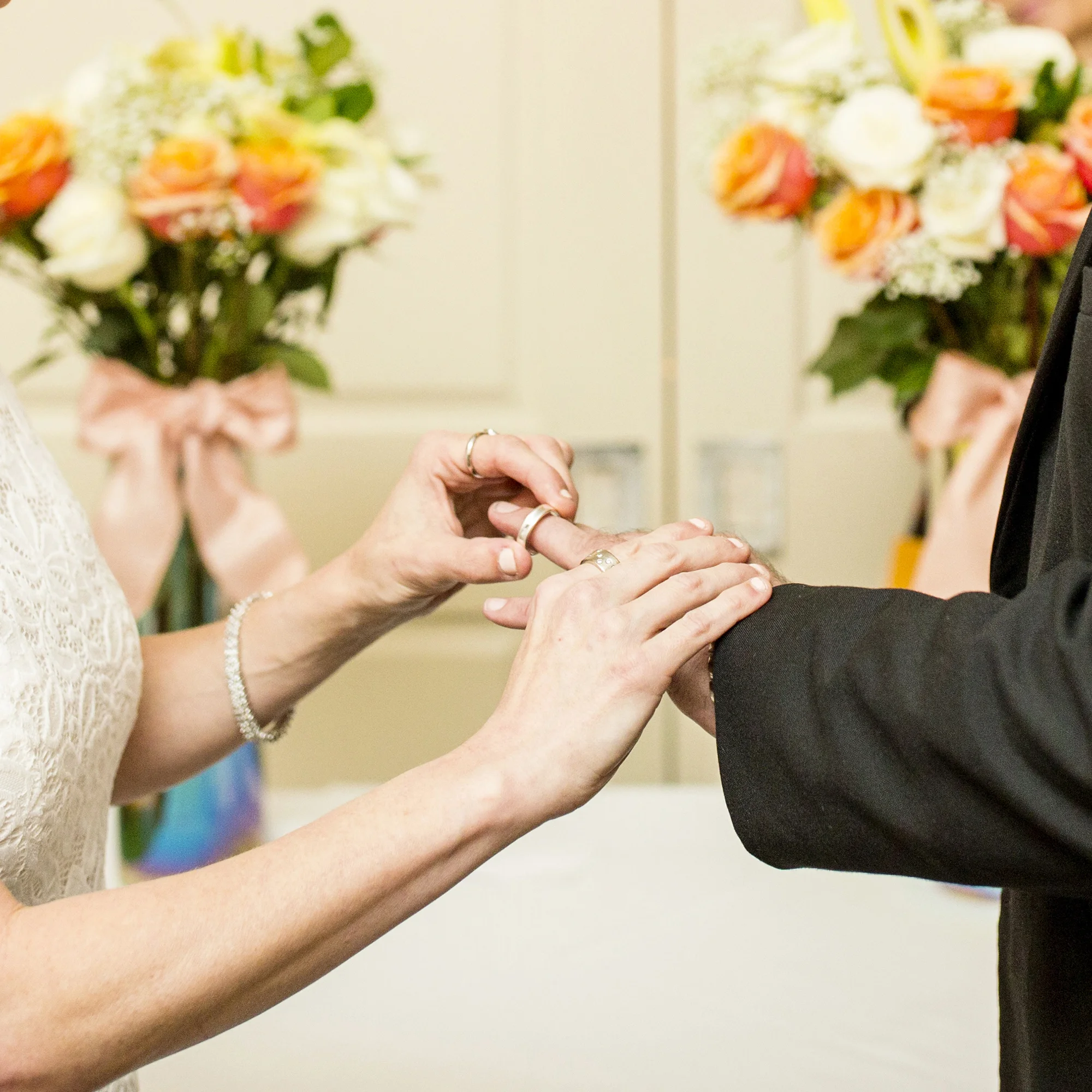 Seriously_Sabrina_Photography_Lexington_Kentucky_Dudleys_Downtown_Intimate_Wedding_AP20.jpg