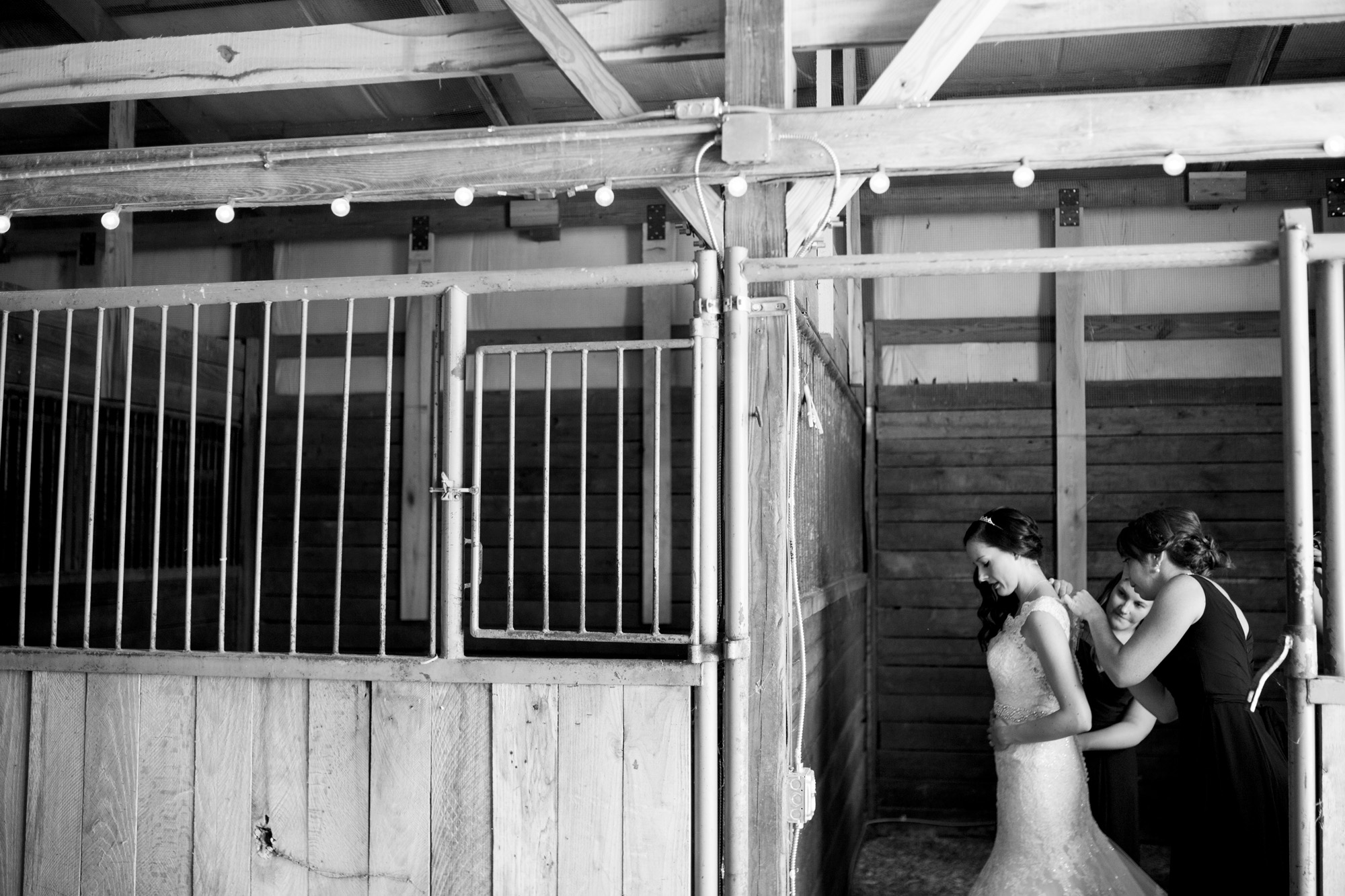 Seriously_Sabrina_Photography_Bowling_Green_Kentucky_Highland_Stables_Wedding_Wolff13.jpg