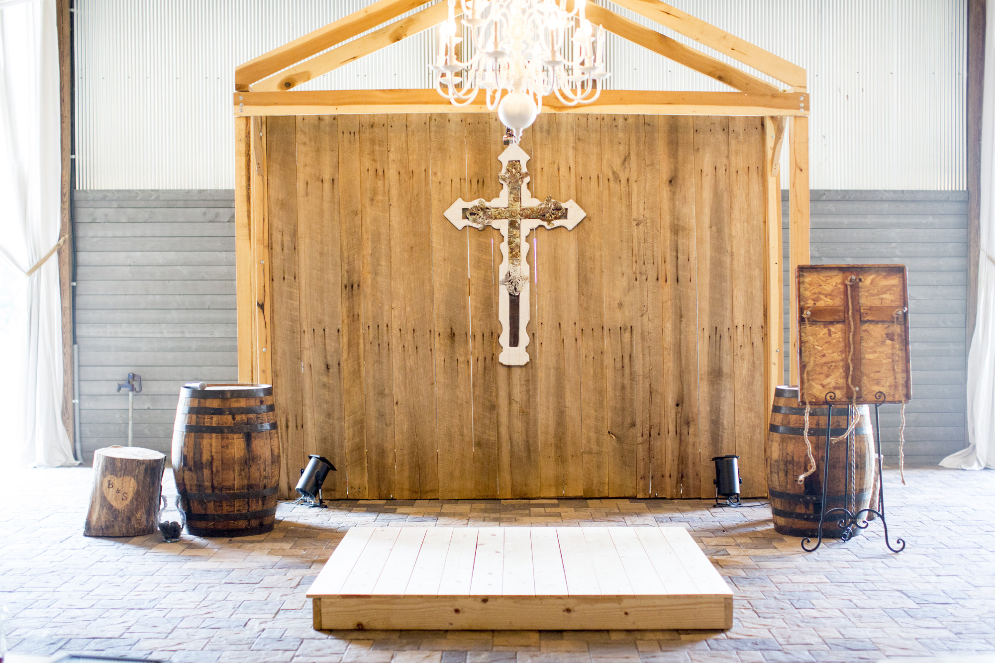 Seriously_Sabrina_Photography_Bowling_Green_Kentucky_Highland_Stables_Wedding_Wolff77.jpg
