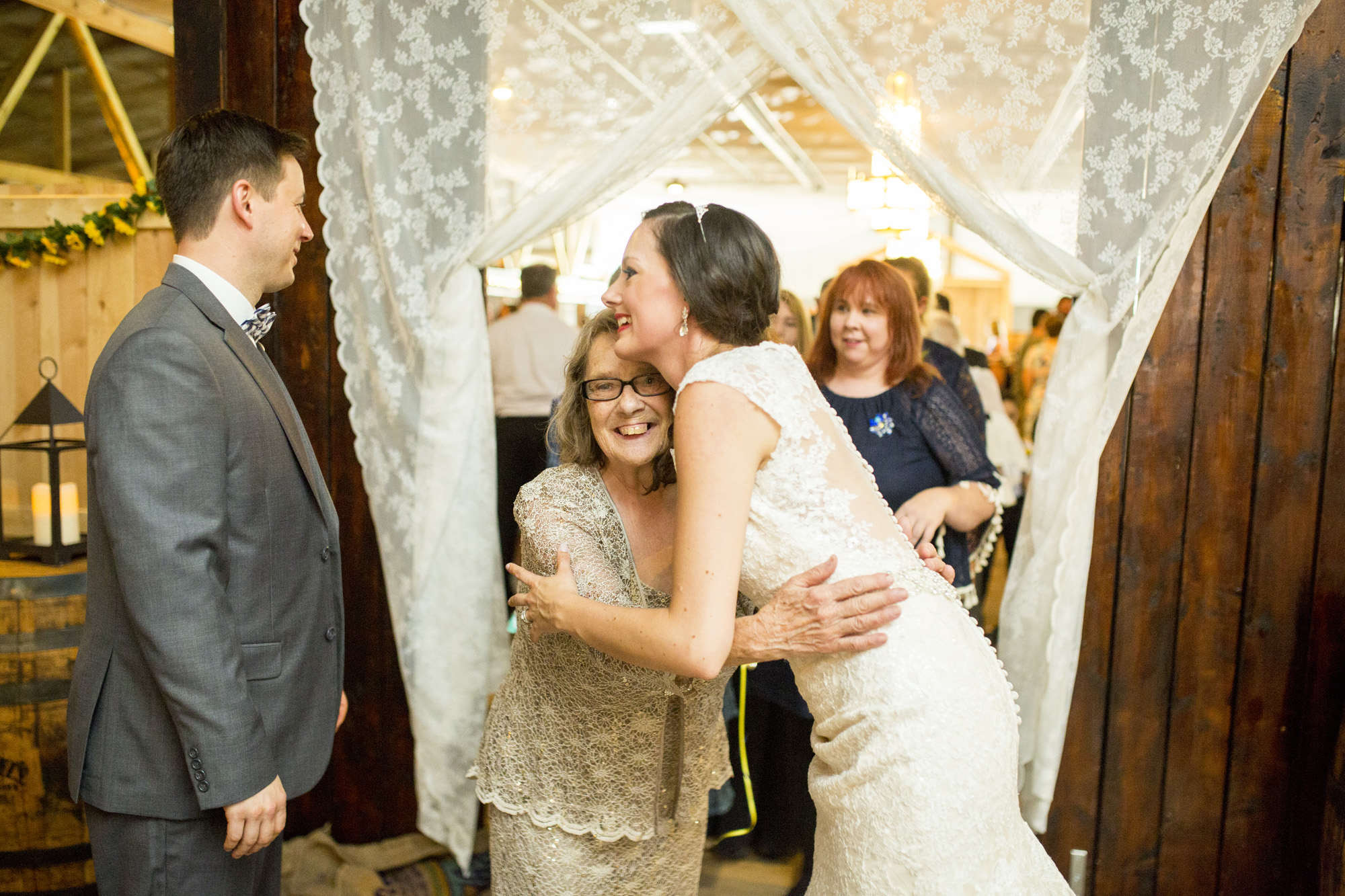 Seriously_Sabrina_Photography_Bowling_Green_Kentucky_Highland_Stables_Wedding_Wolff119.jpg