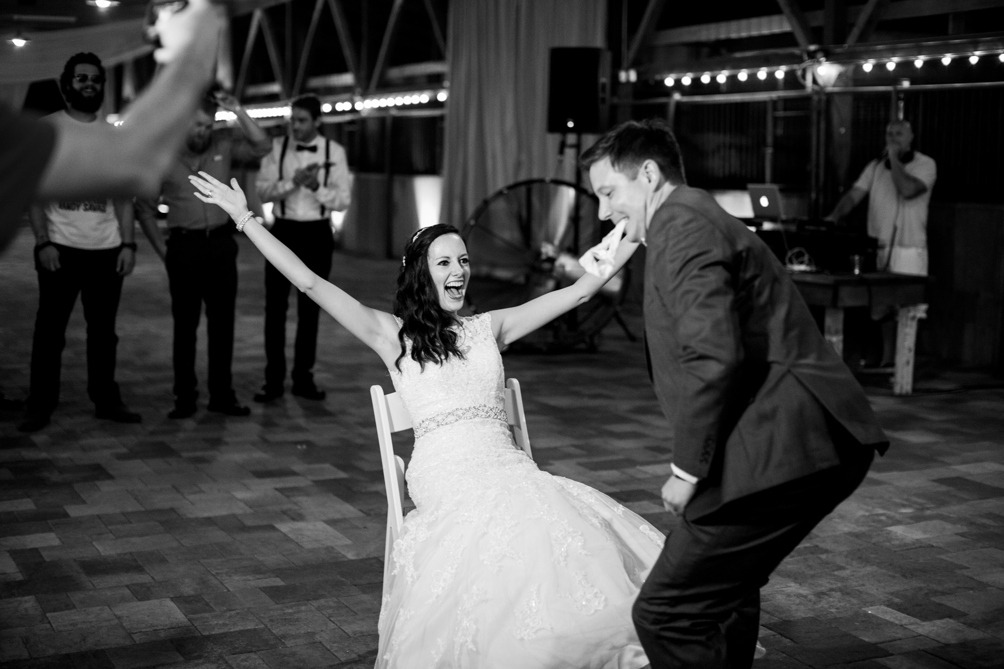 Seriously_Sabrina_Photography_Bowling_Green_Kentucky_Highland_Stables_Wedding_Wolff183.jpg