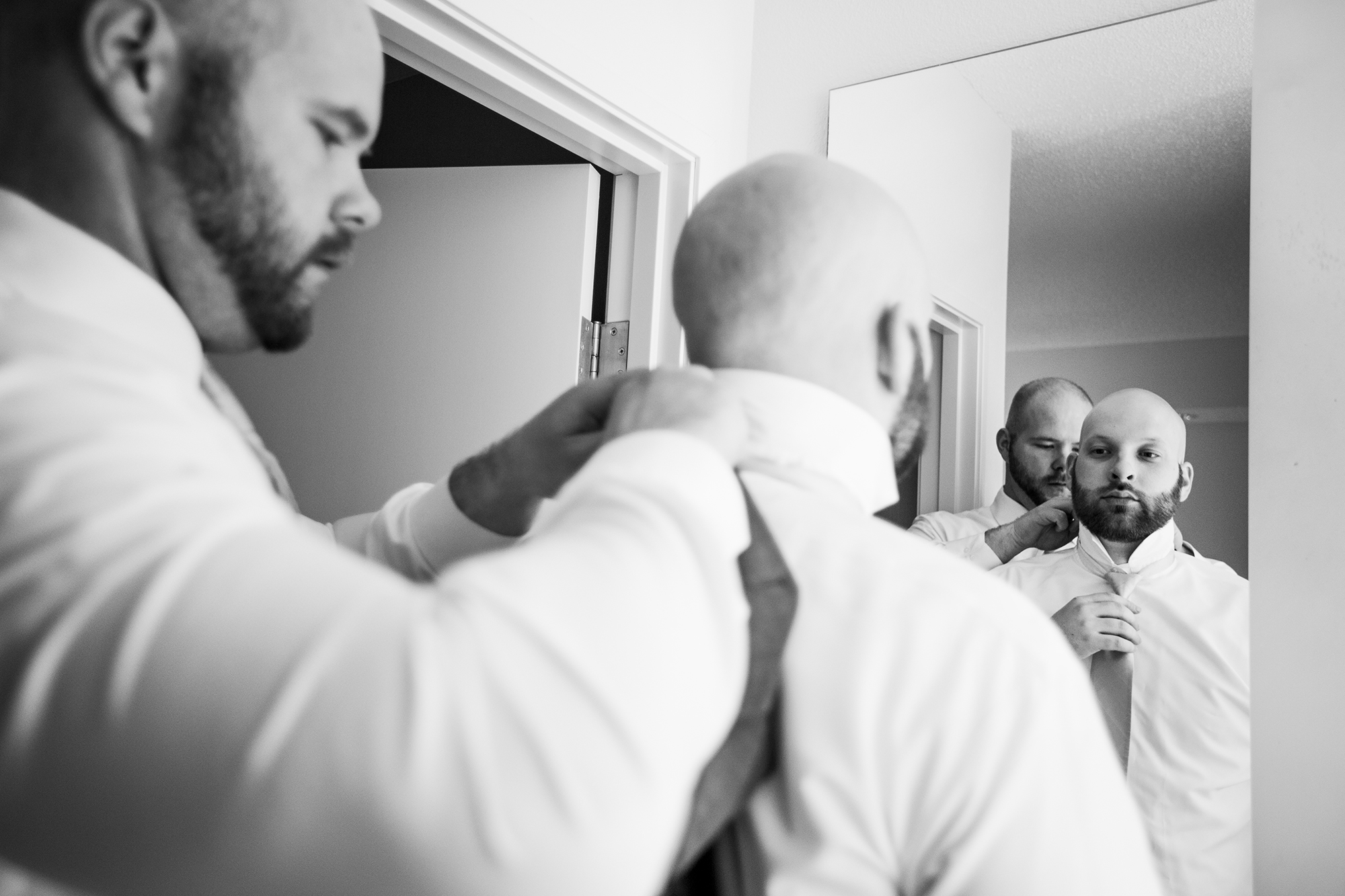 Seriously_Sabrina_Photography_Lexington_Kentucky_Red_Barn_Red_Mile_Wedding_Detoma10.jpg