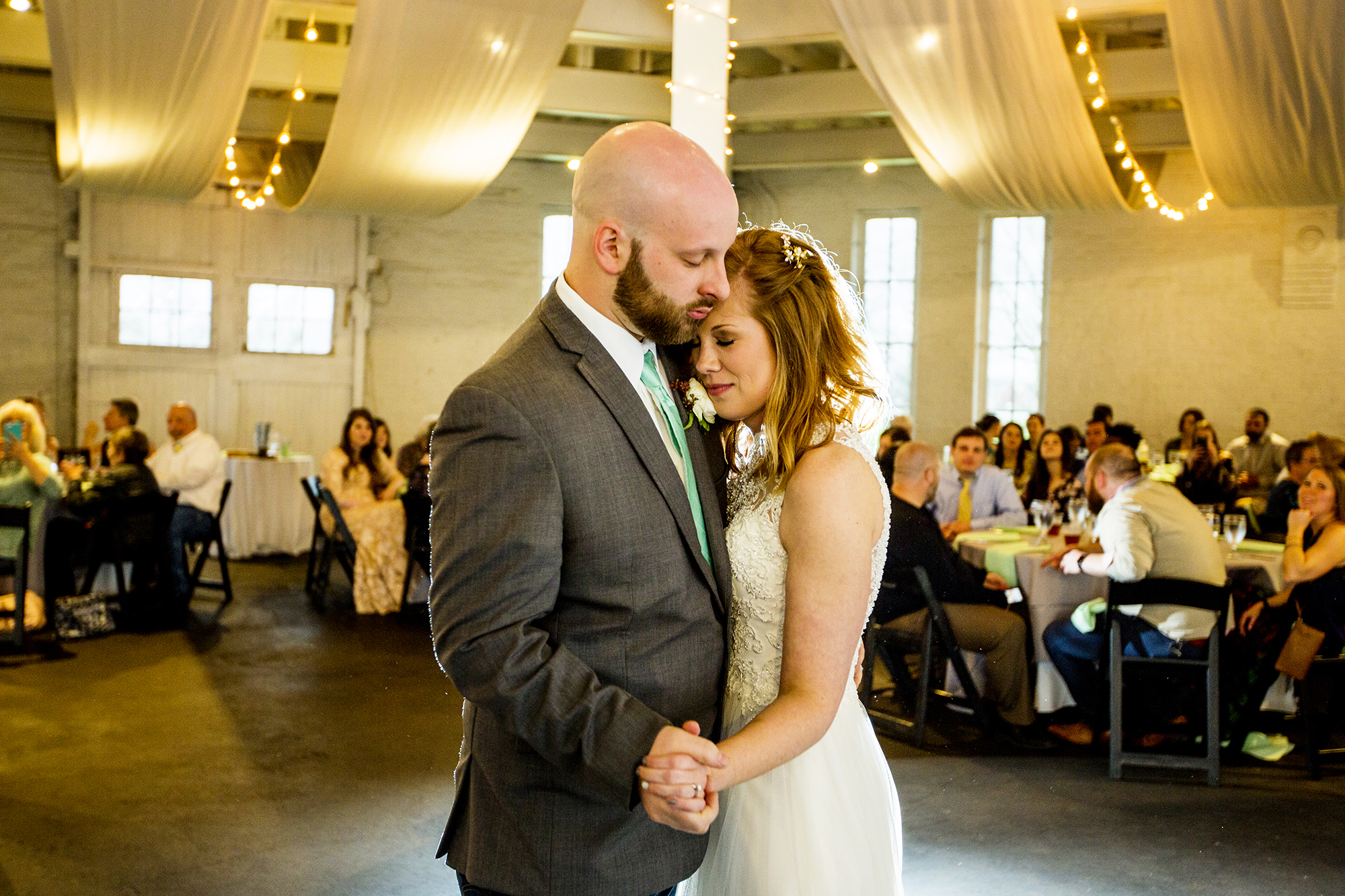 Seriously_Sabrina_Photography_Lexington_Kentucky_Red_Barn_Red_Mile_Wedding_Detoma83.jpg