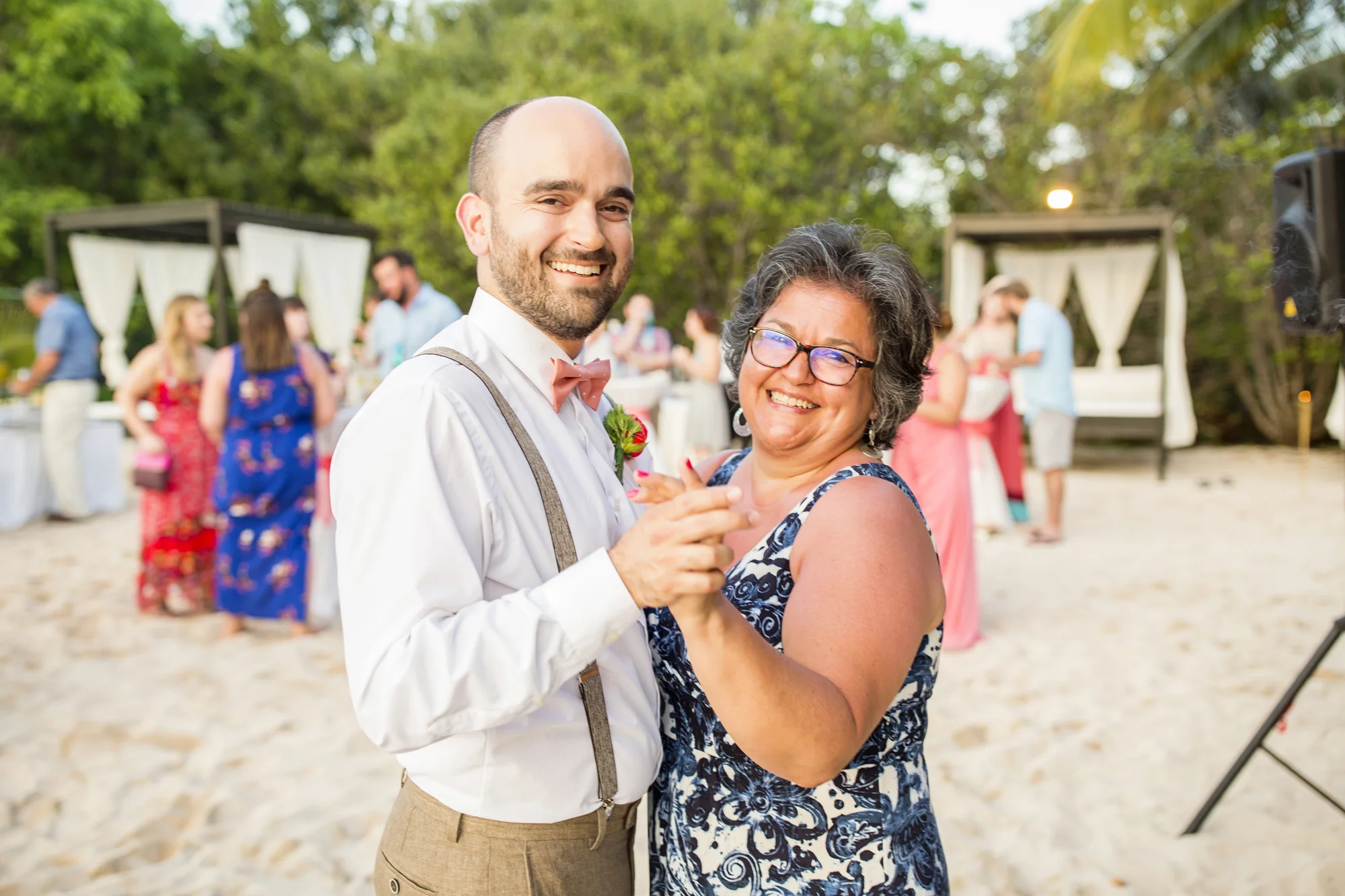 Seriously_Sabrina_Photography_Occidental_Cozumel_Mexico_Destination_wedding_Dunlap75.jpg