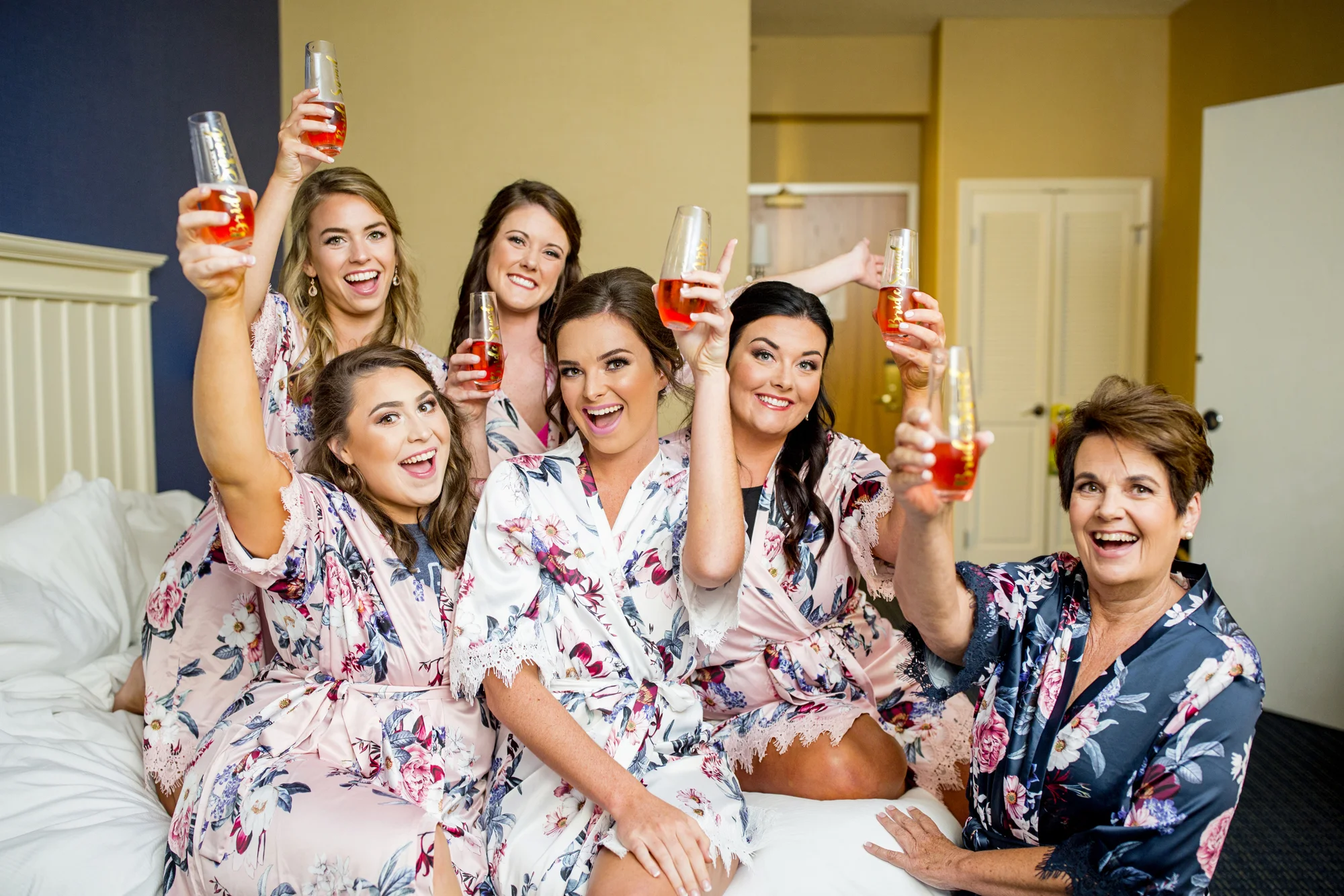 Seriously_Sabrina_Photography_Lexington _Kentucky_Limestone_Hall_Wedding_Rogers11.jpg