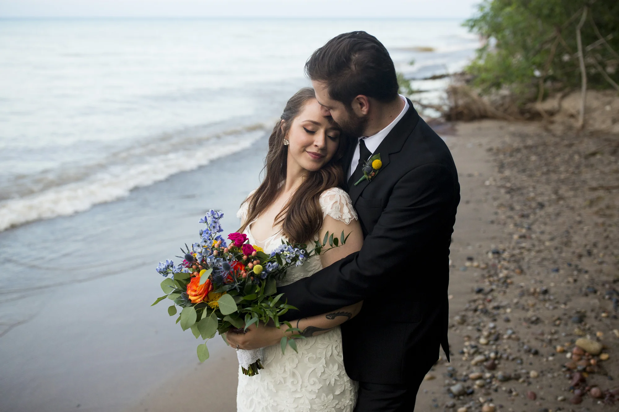 Seriously_Sabrina_Photography_Milwaukee_Wisconsin_Wedding_Schlitz_Audubon_Nature_Center_BrunderRife110.jpg