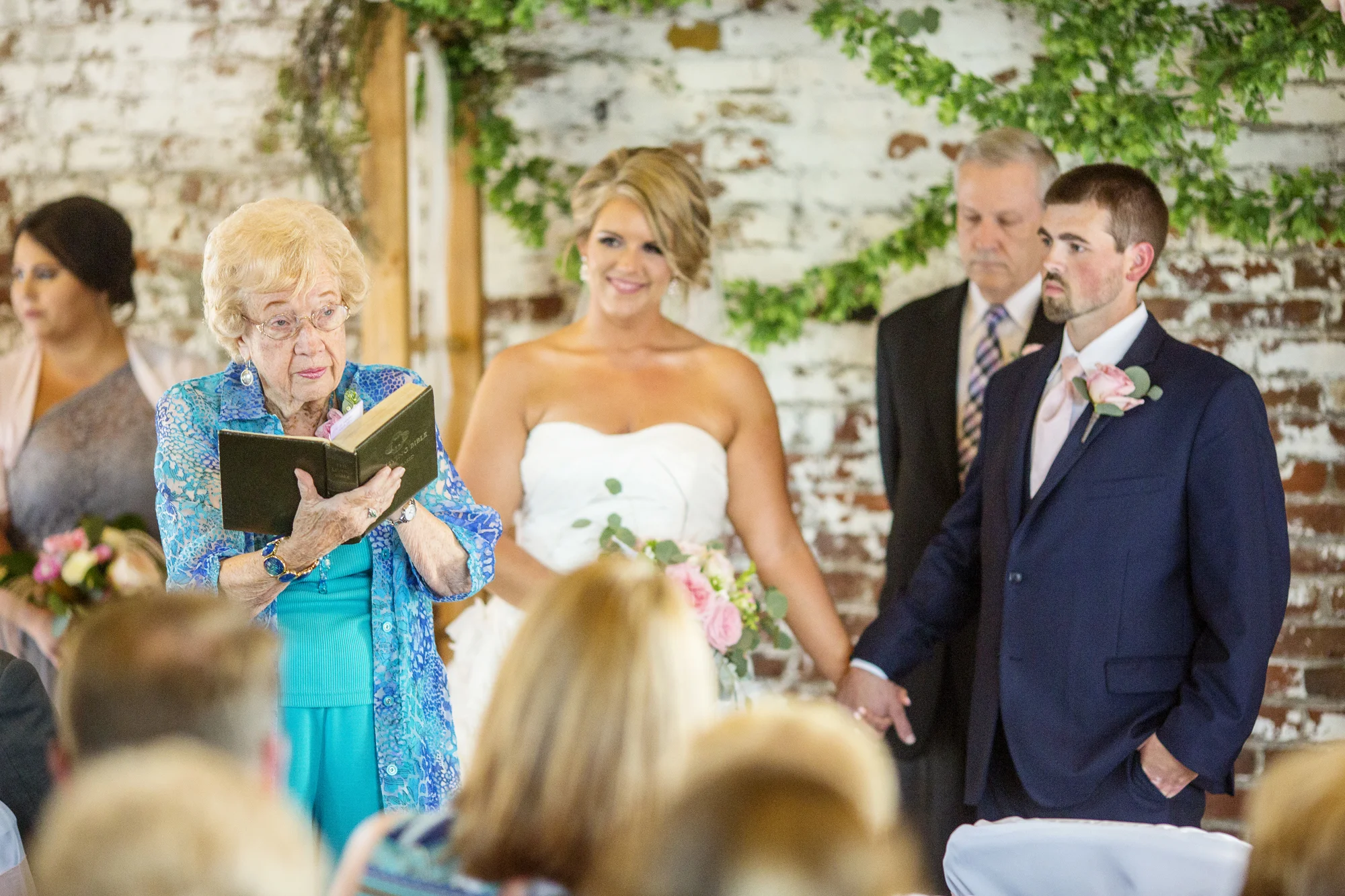 Seriously_Sabrina_Photography_Ashland_Kentucky_Train_Depot_Wedding_Parsons44.jpg