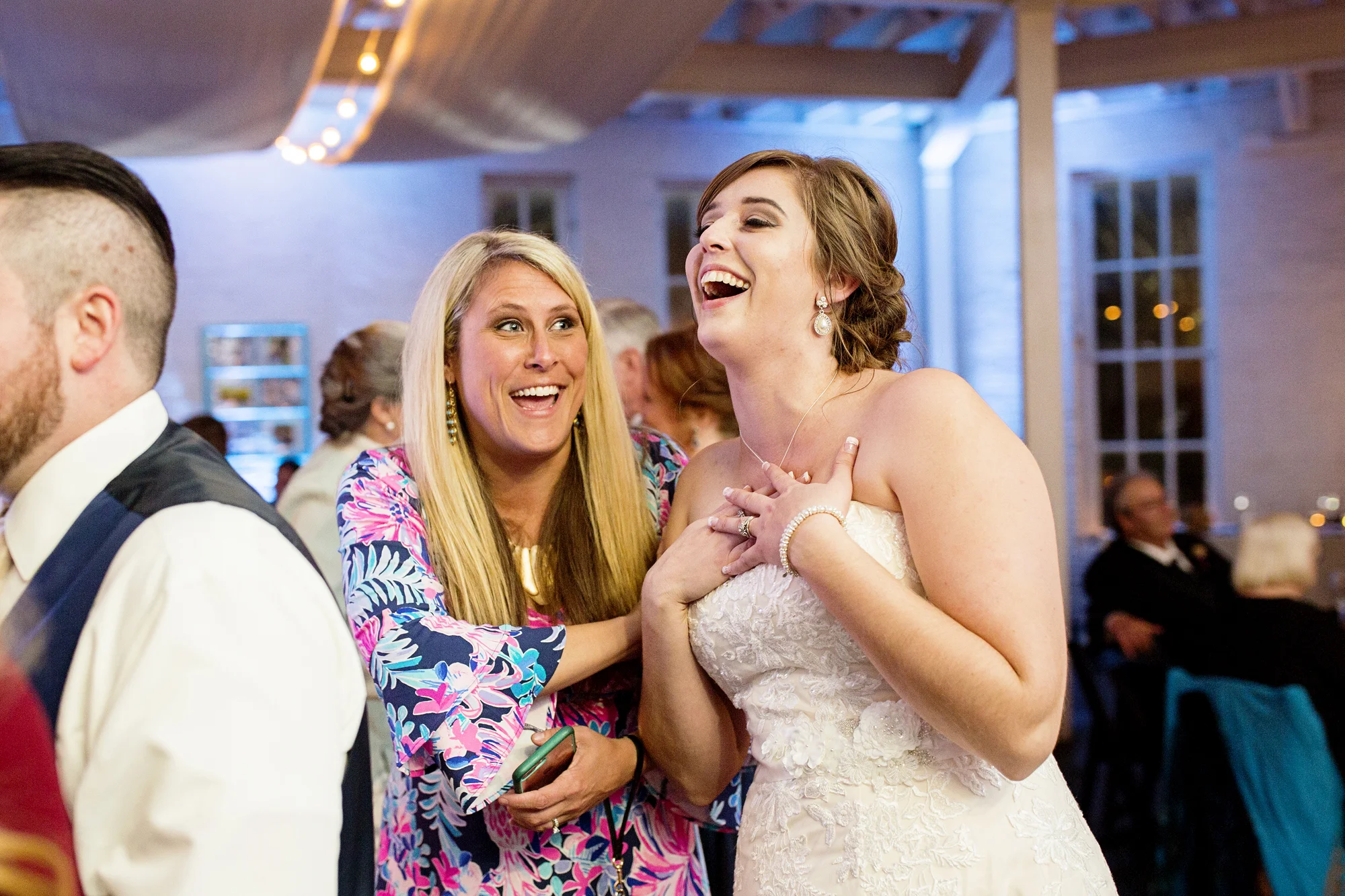 Seriously_Sabrina_Photography_Lexington_Kentucky_21c_Round_Barn_Red_Mile_Wedding_Gorley_125.jpg