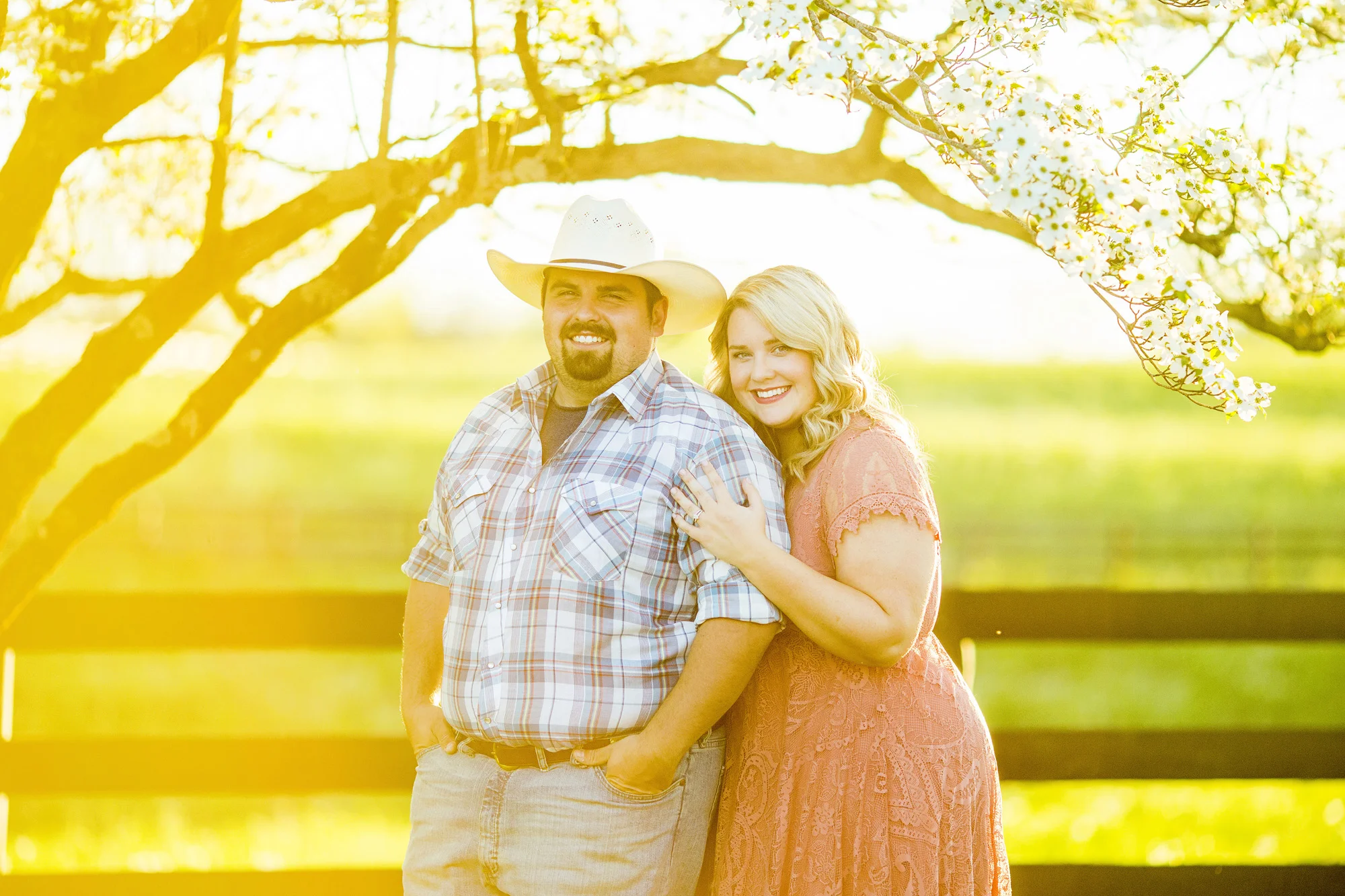 Seriously_Sabrina_Photography_Lexington_Kentucky_Sunset_Farm_Engagement_Cody_Sara_1.jpg