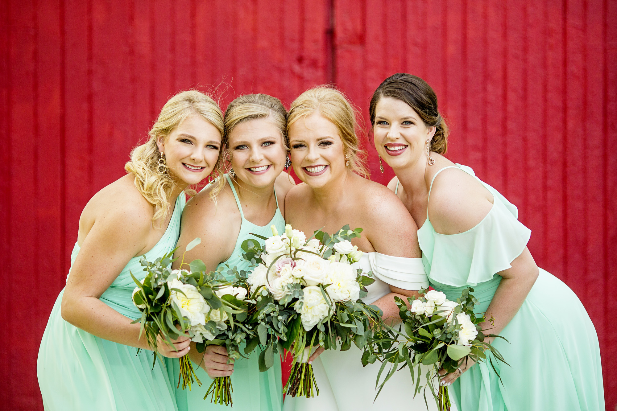 Seriously_Sabrina_Photography_Lexington_Kentucky_Pax_Christi_Round_Barn_Wedding_Beath_28.jpg