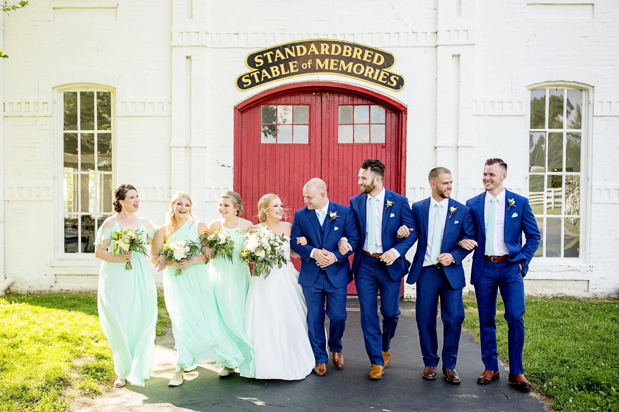 Seriously_Sabrina_Photography_Lexington_Kentucky_Pax_Christi_Round_Barn_Wedding_Beath_43.jpg
