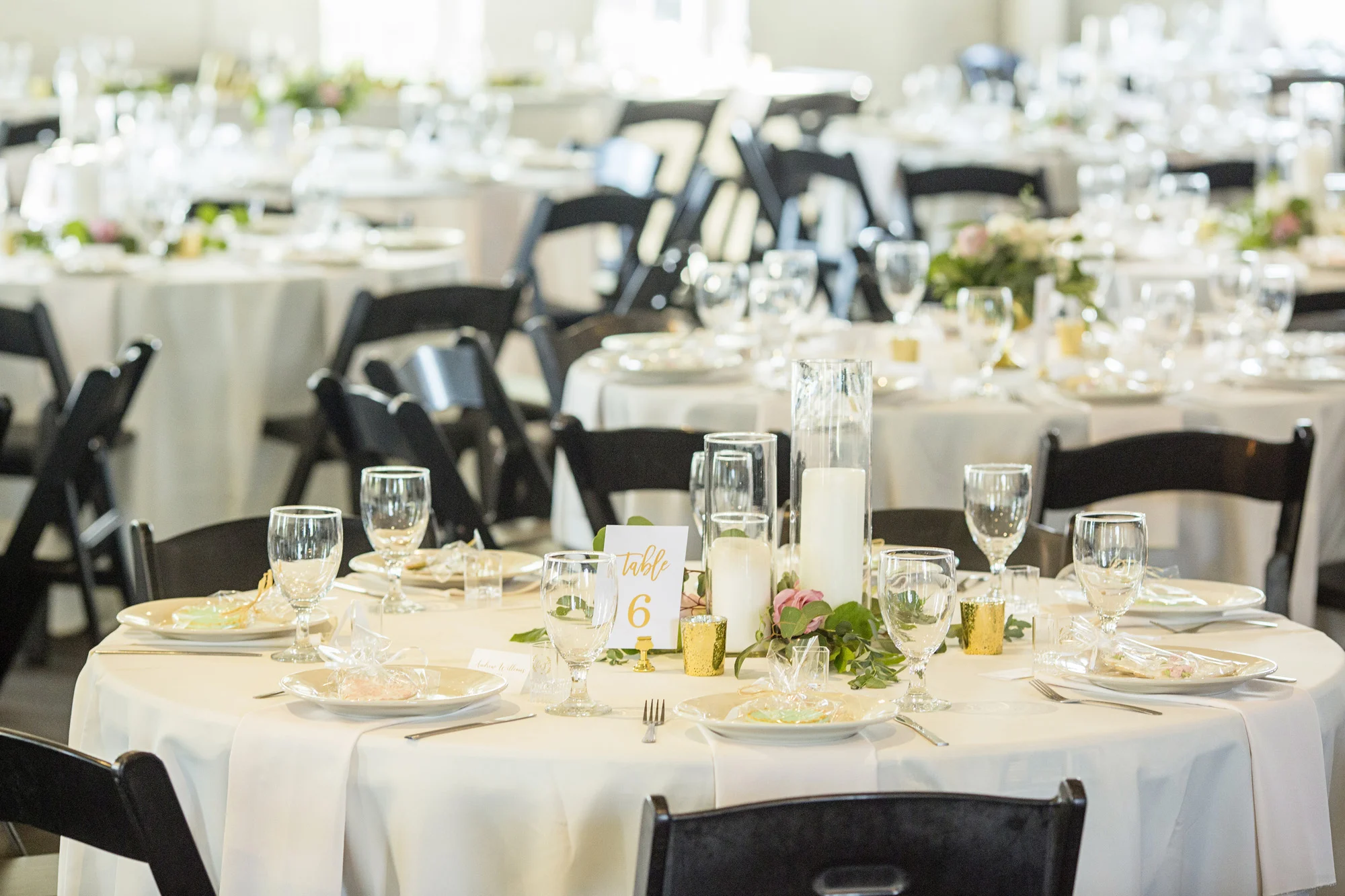 Seriously_Sabrina_Photography_Lexington_Kentucky_Pax_Christi_Round_Barn_Wedding_Beath_85.jpg