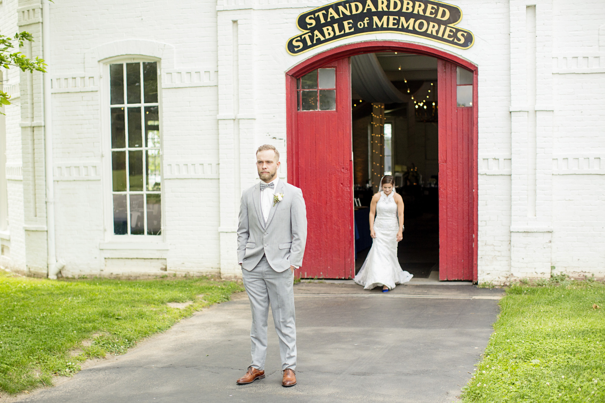 Seriously_Sabrina_Photography_Lexington_Kentucky_Round_Barn_Red_Mile_Stable_of_Memories_Wedding_Hart_36.jpg