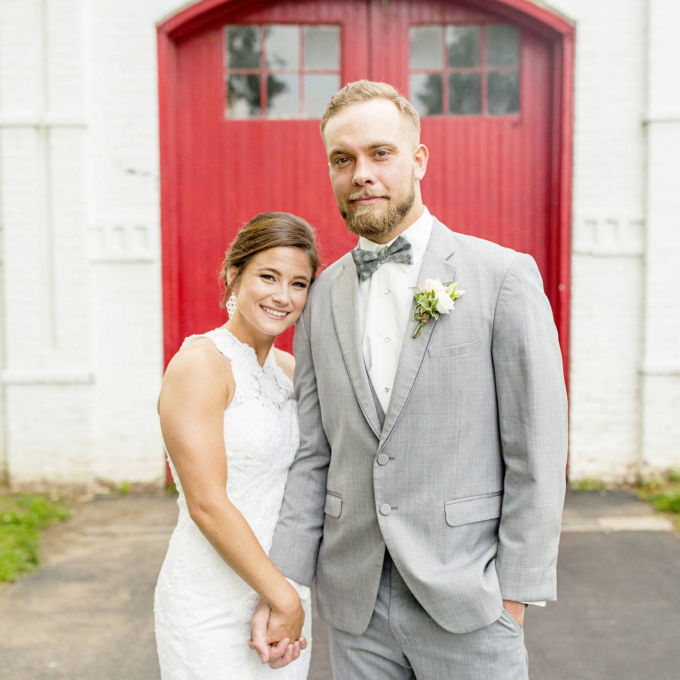 Seriously_Sabrina_Photography_Lexington_Kentucky_Round_Barn_Red_Mile_Stable_of_Memories_Wedding_Hart_40.jpg