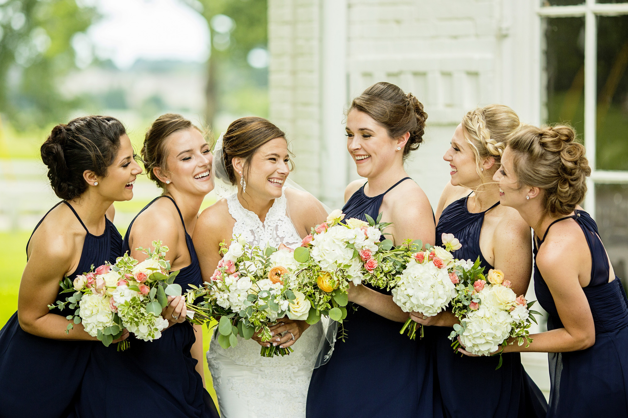 Seriously_Sabrina_Photography_Lexington_Kentucky_Round_Barn_Red_Mile_Stable_of_Memories_Wedding_Hart_48.jpg