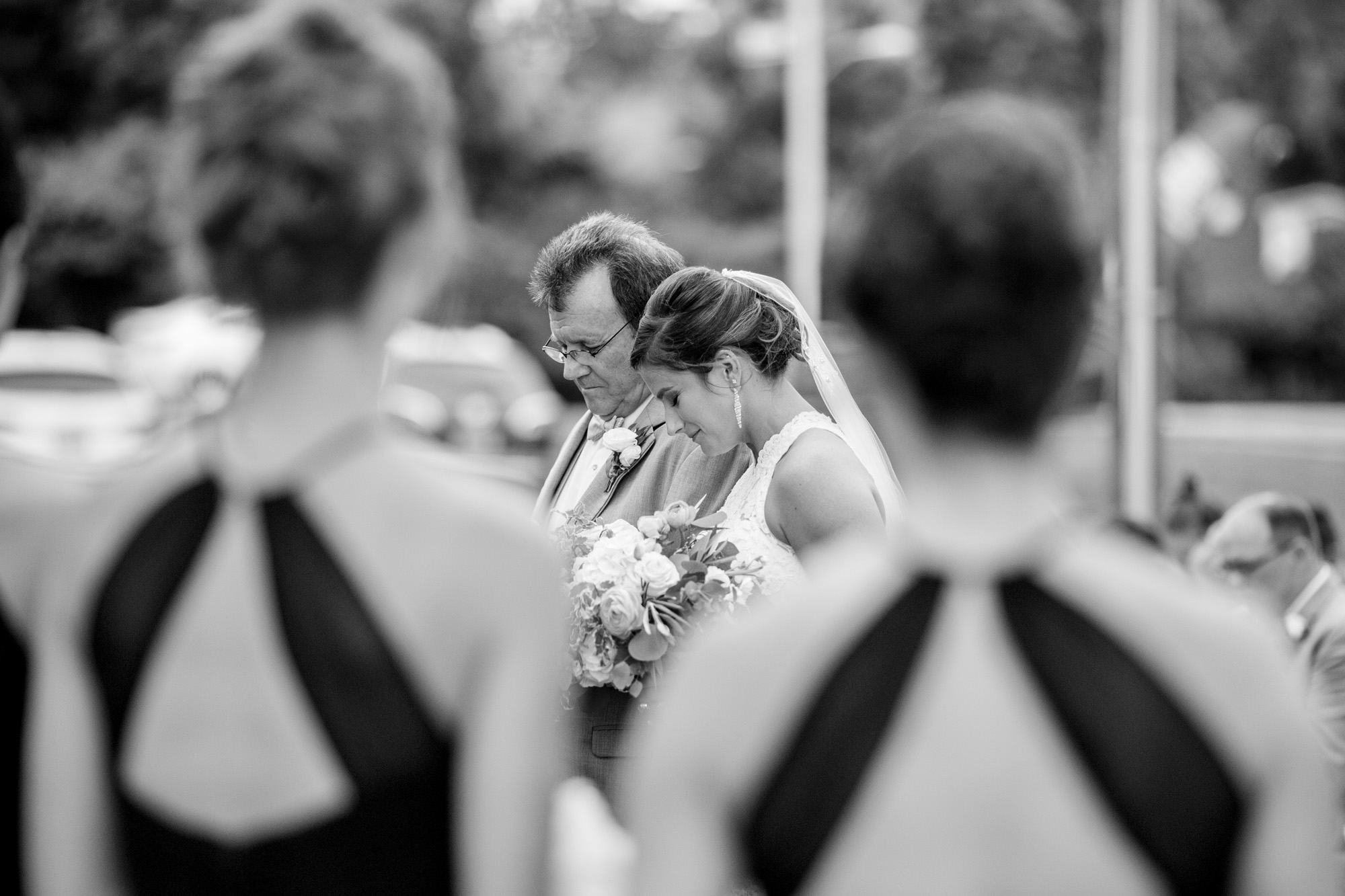 Seriously_Sabrina_Photography_Lexington_Kentucky_Round_Barn_Red_Mile_Stable_of_Memories_Wedding_Hart_68.jpg