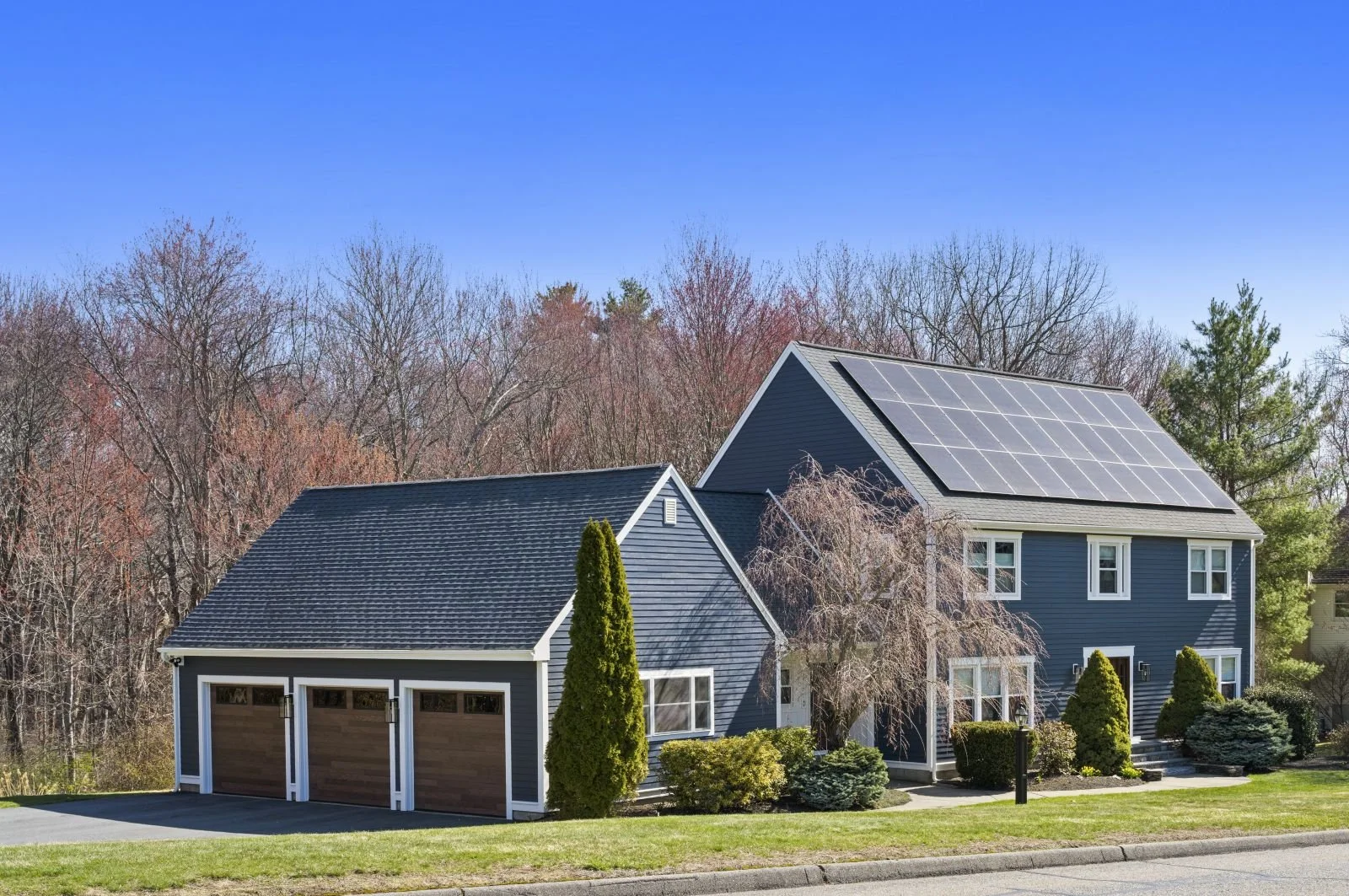 James Hardie Siding and Exterior Renovation in Westborough - MA