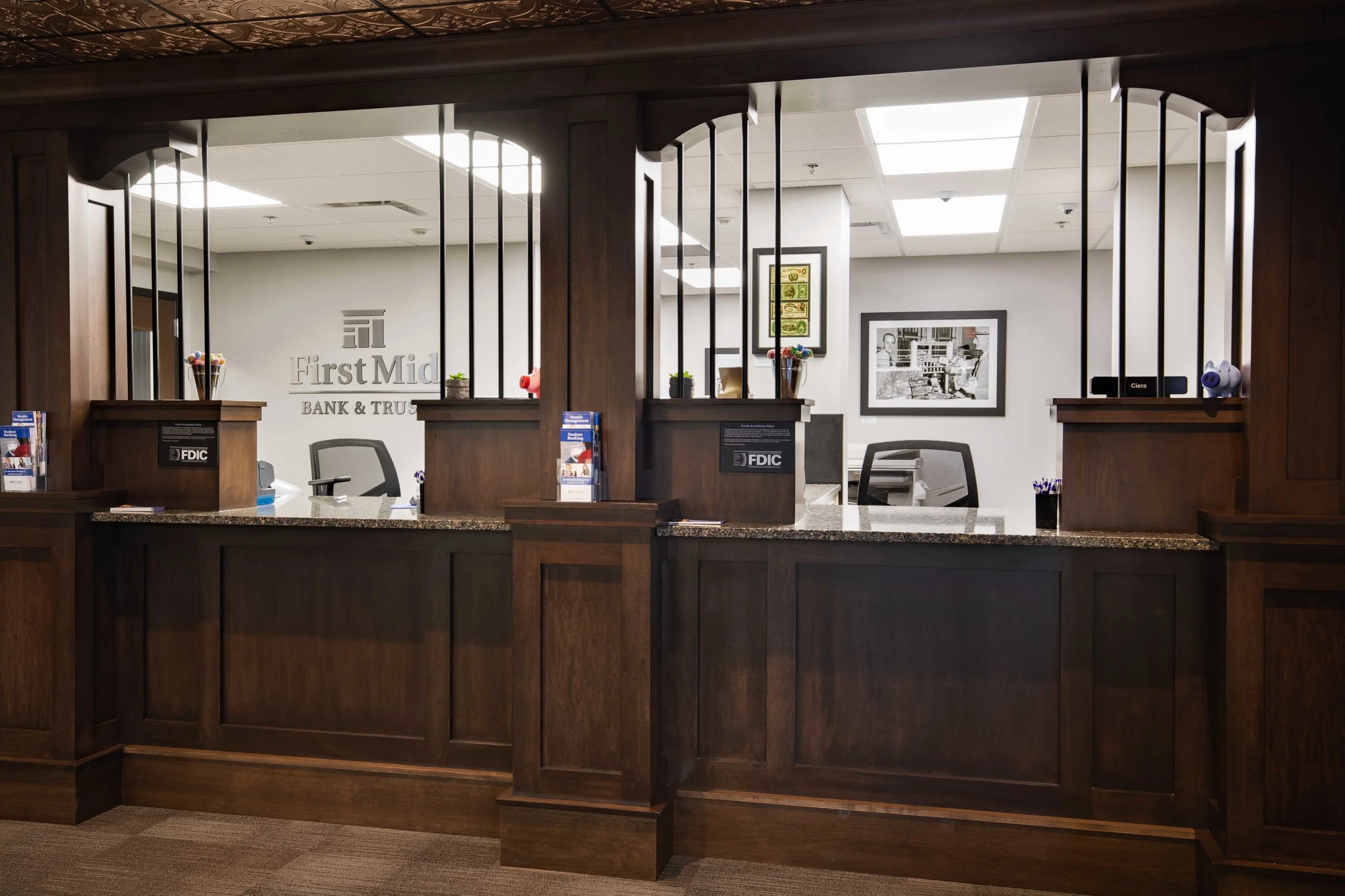 3_JennaCarlie_2019_Alton_First Mid Bank Installation.jpg