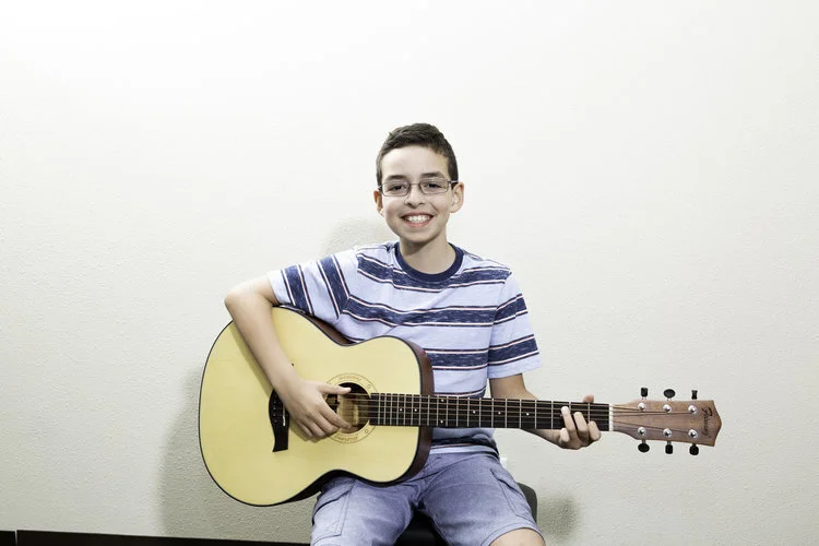 Music Lessons, Piano Lessons, Guitar Lessons, Voice Lessons, Violin Lessons .Fresno and Clovis