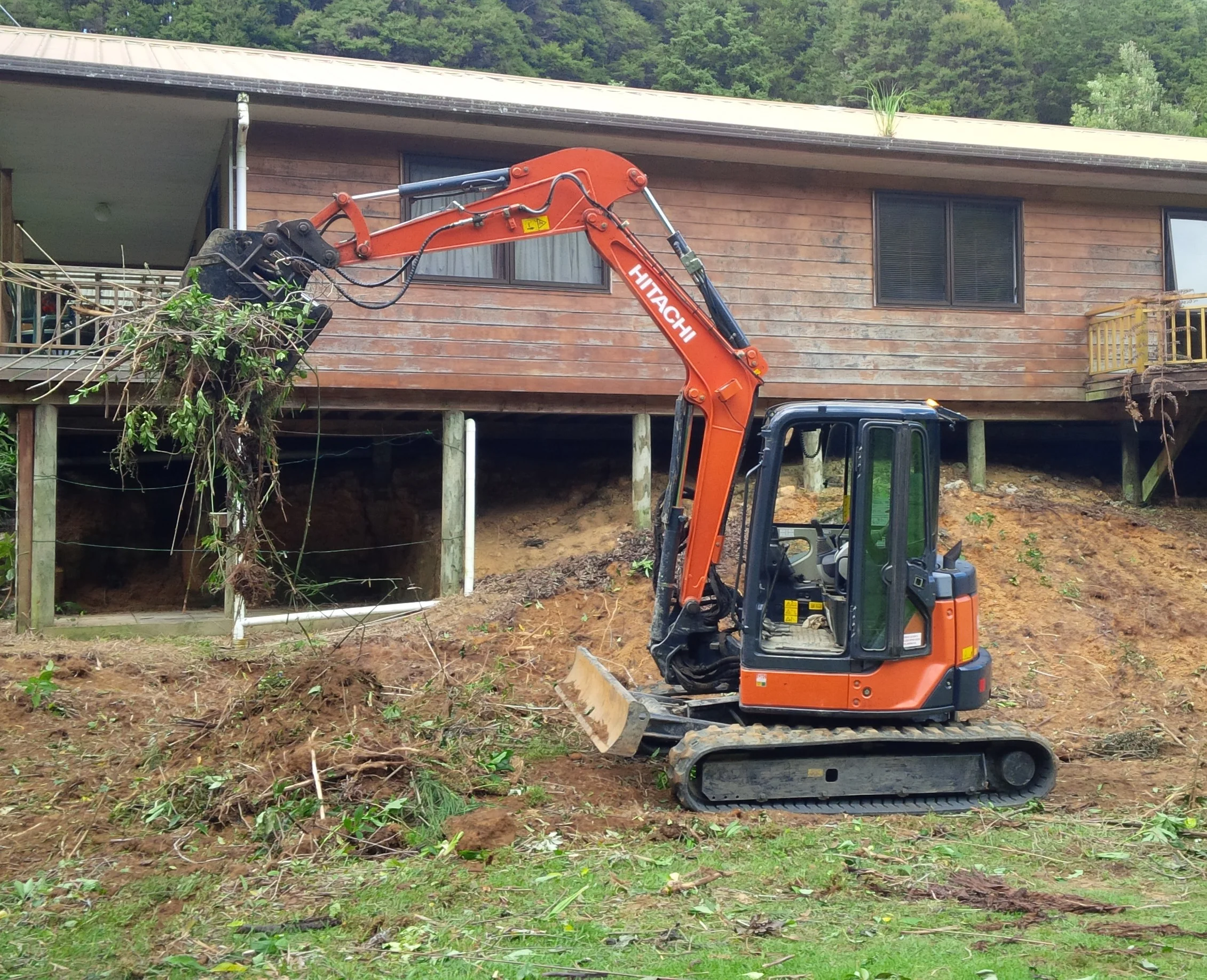 MediumSize Excavators Hire 56 Tonne Excavators in NZ