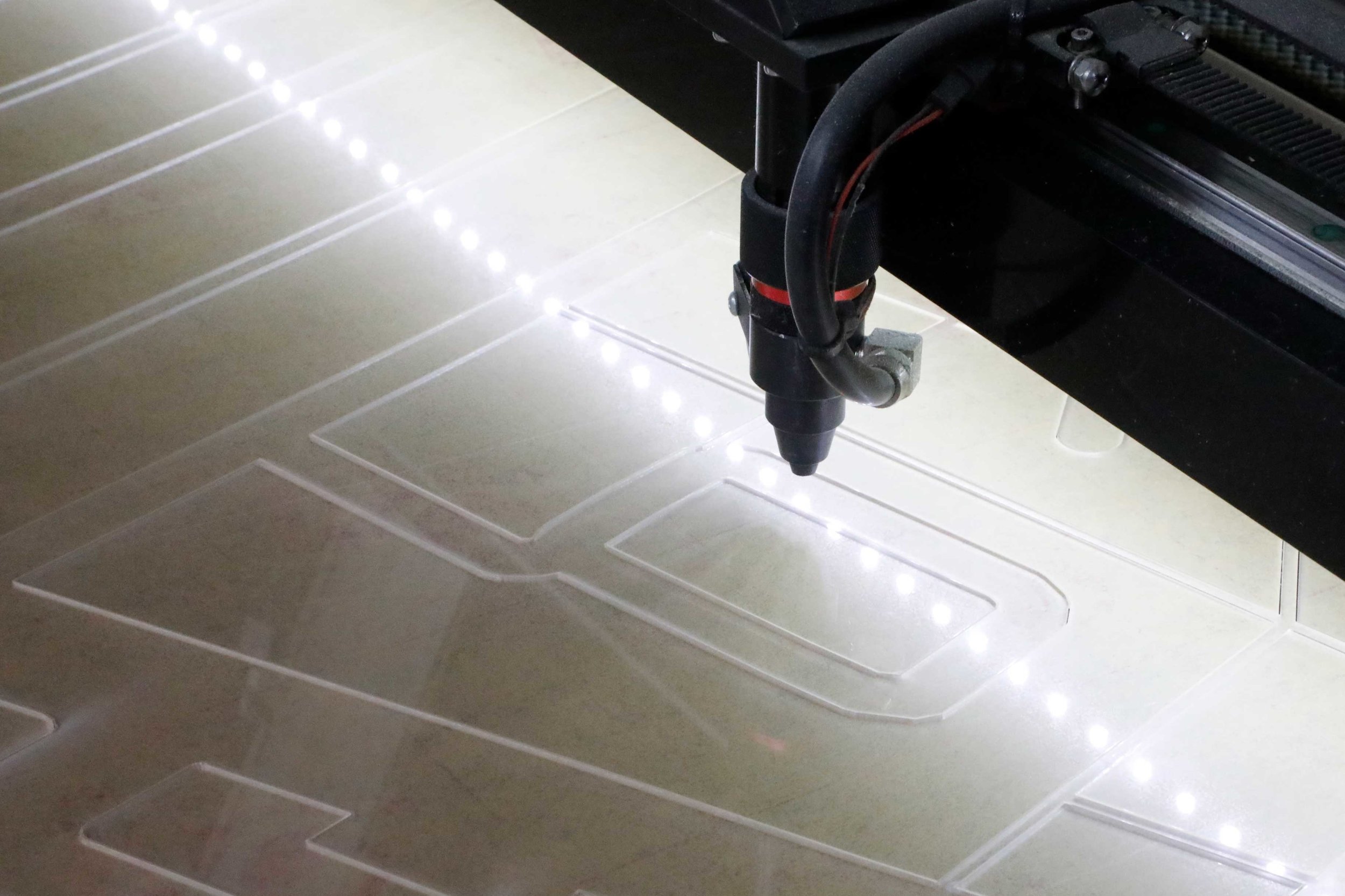 make_fab_laser-cutting1.jpg