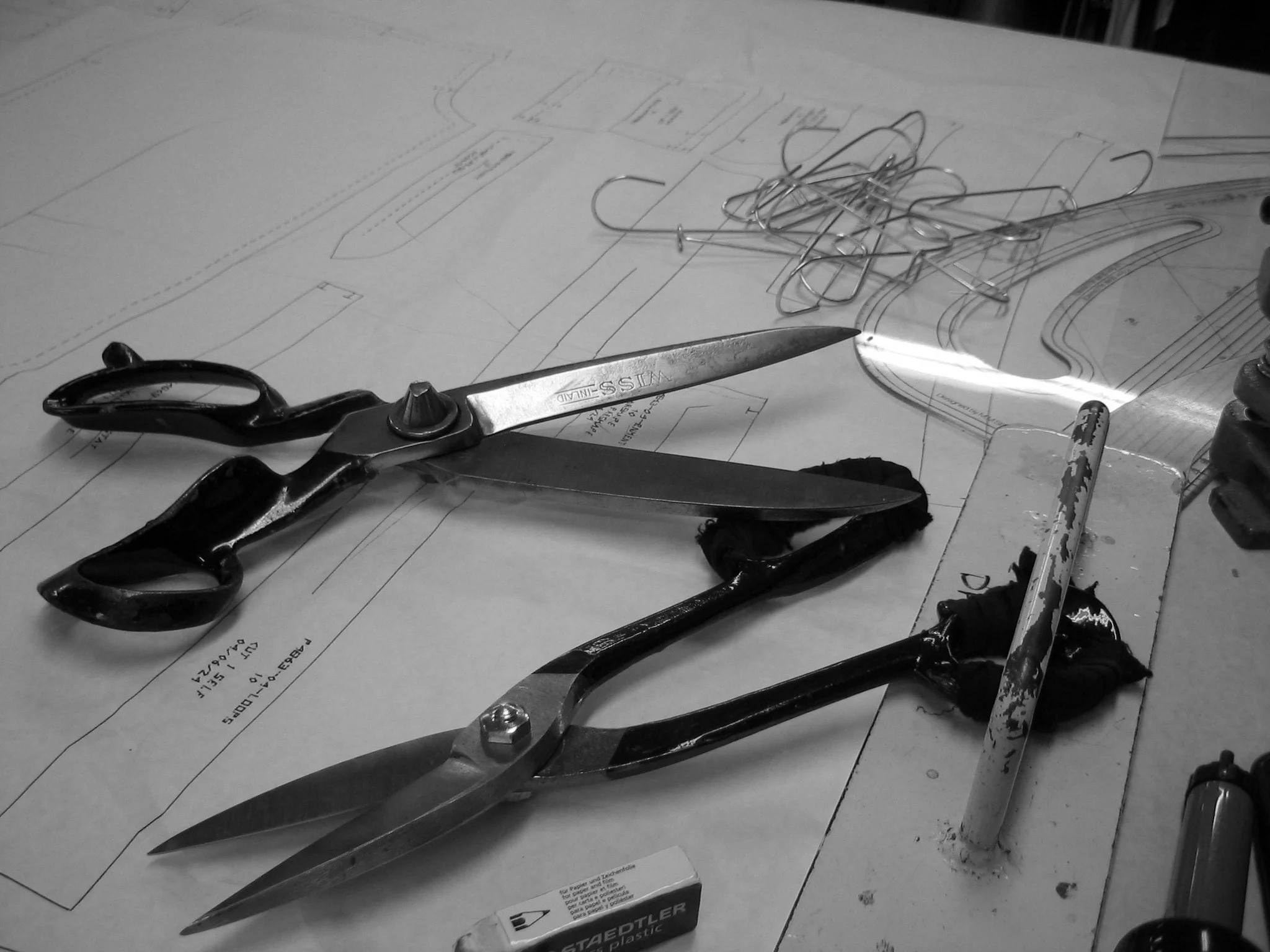 scissors.jpg
