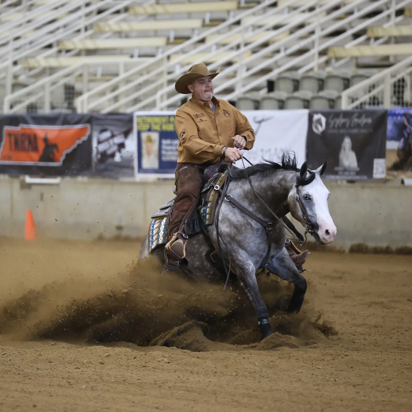 CLEAN SWEEP 🧹 for Sam in the Novice Horse Open TNRHA Rock N Roll Classic 🎸
 
🔥The Late Nite Show owned by Shawna DeMeyer and A Vintage Spooks owned by Quraishi Ranch tied to win the L2 and L3
🔥Working for a Shiner owned by Wendy May tied to win t