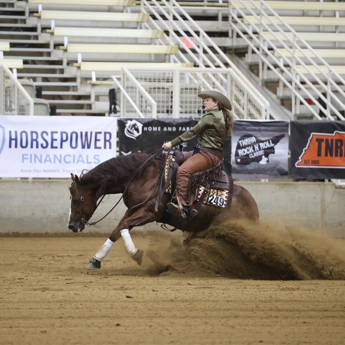 Green Reiner 1 and TNRHA Green Champions, Cortney Owens and Smart Lois! 🎉

#schaffhauserph
#gotheextramile
#teamssph
#nrha
#samschaffhauser
#tributefeed
#mullinaxcustomleather
#agava
#diamondwoolpads
#crossjtack
#glowingresults
#spaldinglabs
#backon