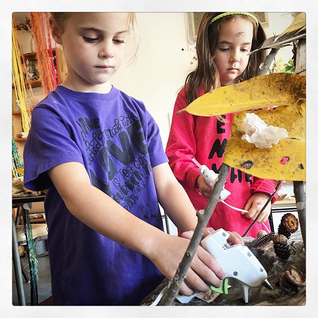 Fairy houses in Fall! 🍁 .
.
Fall is such a fabulous time for gathering materials to use for the Winter nature art projects and for making fairy houses! @vermontnaturemuseum has their annual Fairy House Tour coming up this weekend and @communityartga