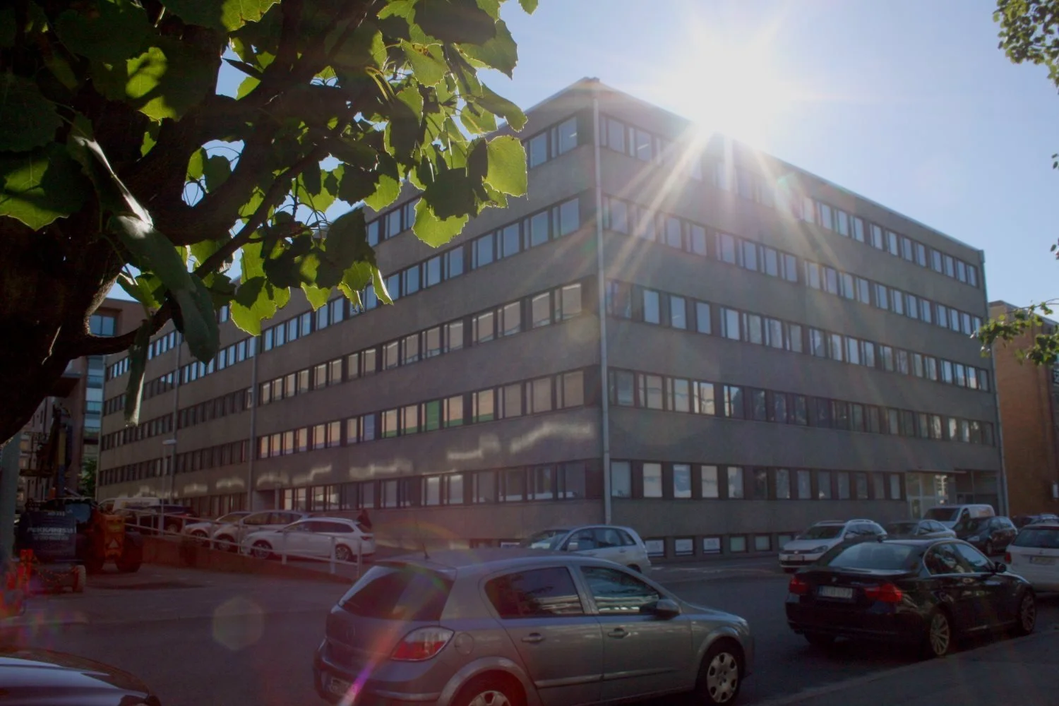 Toimitilanne_Itälahdenkatu_1169_1500.JPG