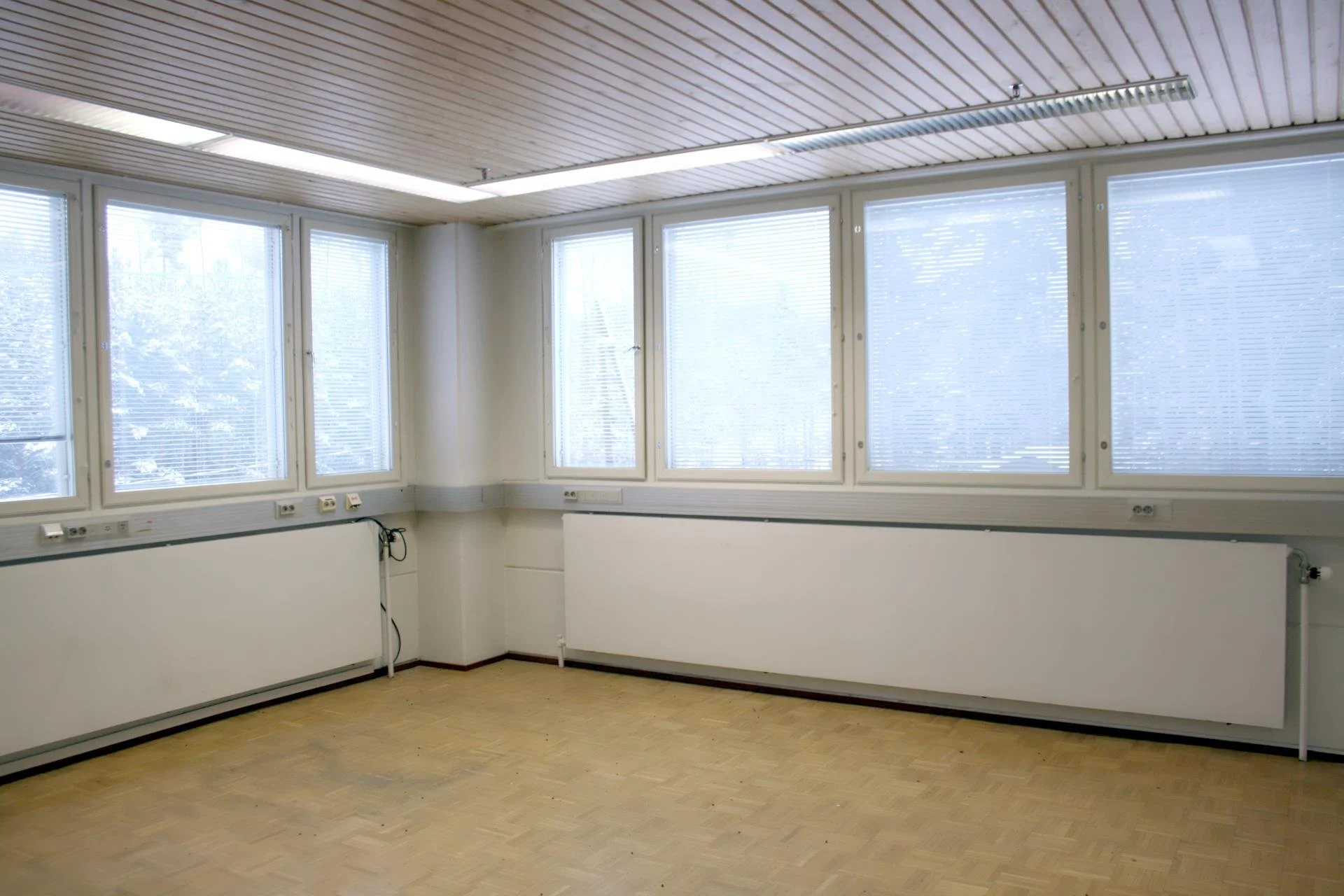 Toimitilanne_Lahnuksentie_7677_1920.JPG