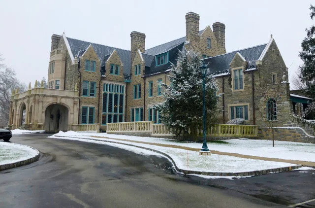 NotreDameAcademy.jpg