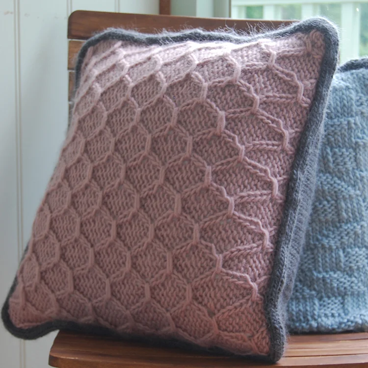 SOJOURN 3 smocking 800.jpg
