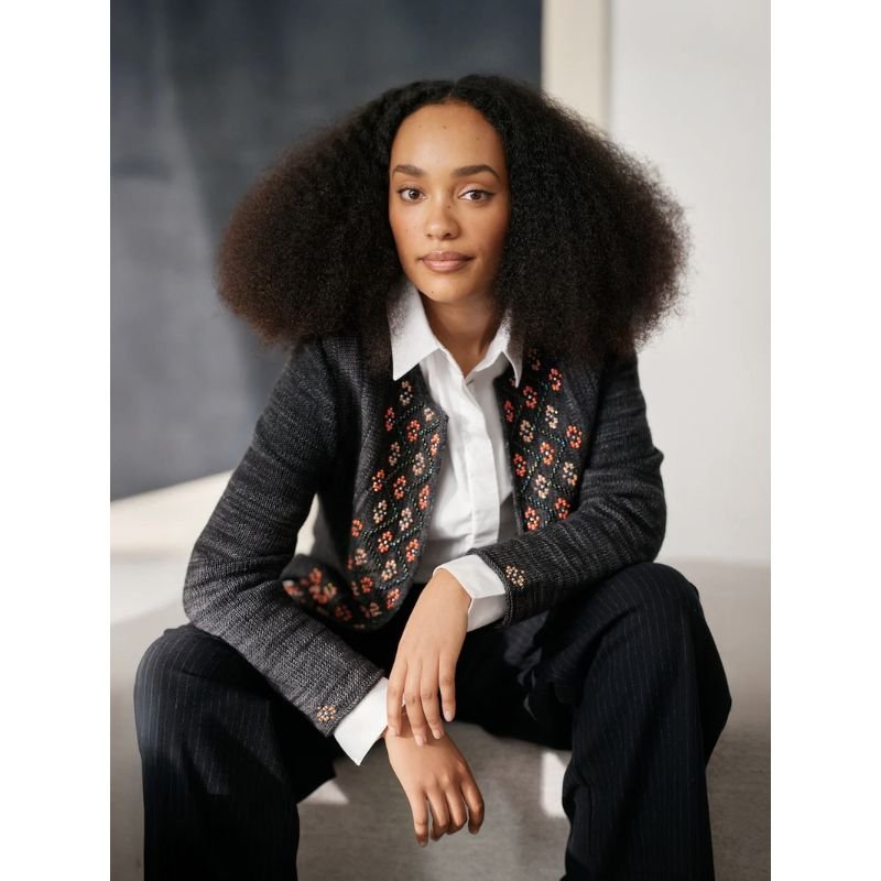 Beaded Colourwork_9789527580677_2.jpg