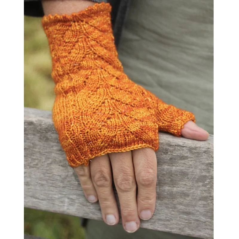 Brigid Mitts by Bronagh Miskelly_1.jpg