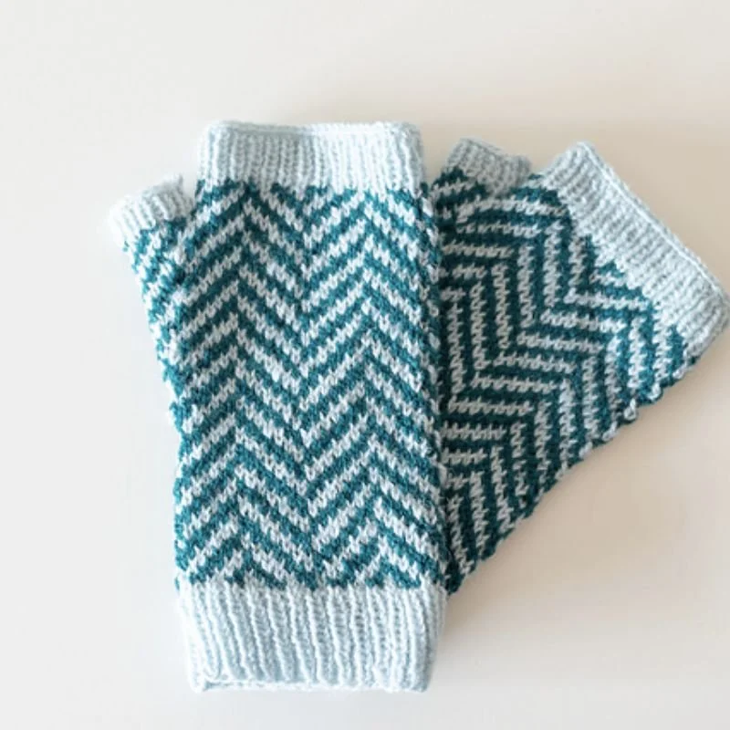Aroha-Knits-Koha-Mitts_2.jpg