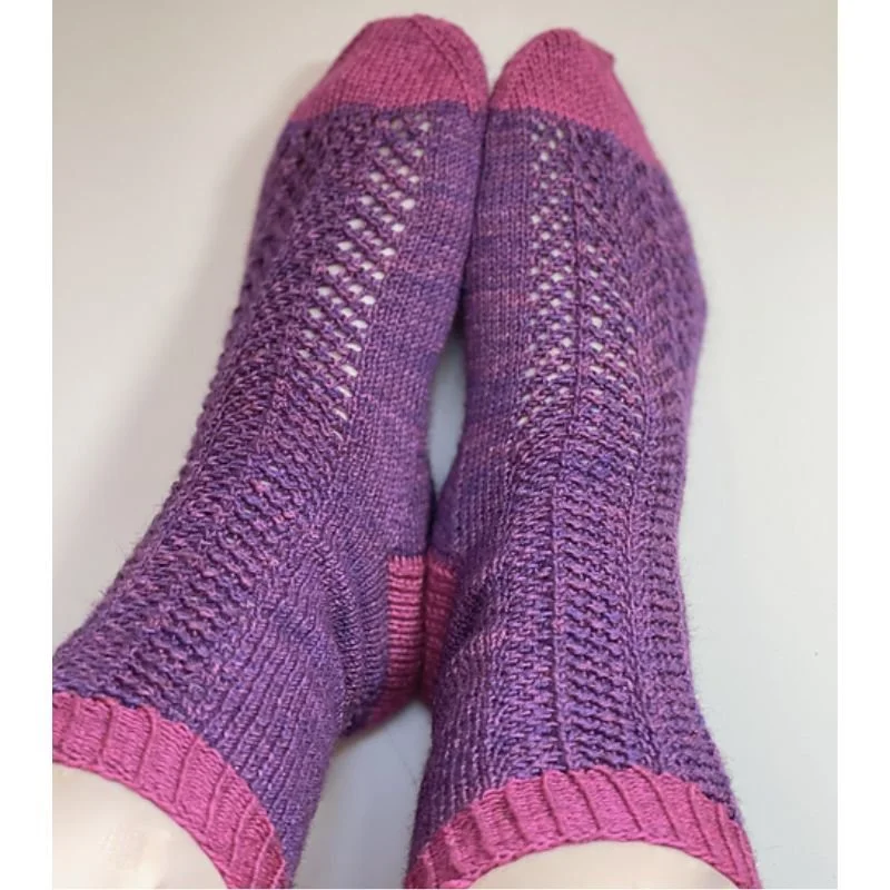 Loveliest-Yarn-Co-Moulin-Rouge-Socks_2.jpg