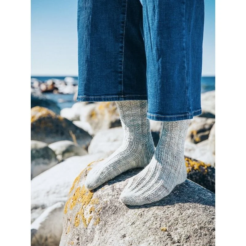 9781800923546_Island Knitting_WB_In2.jpg