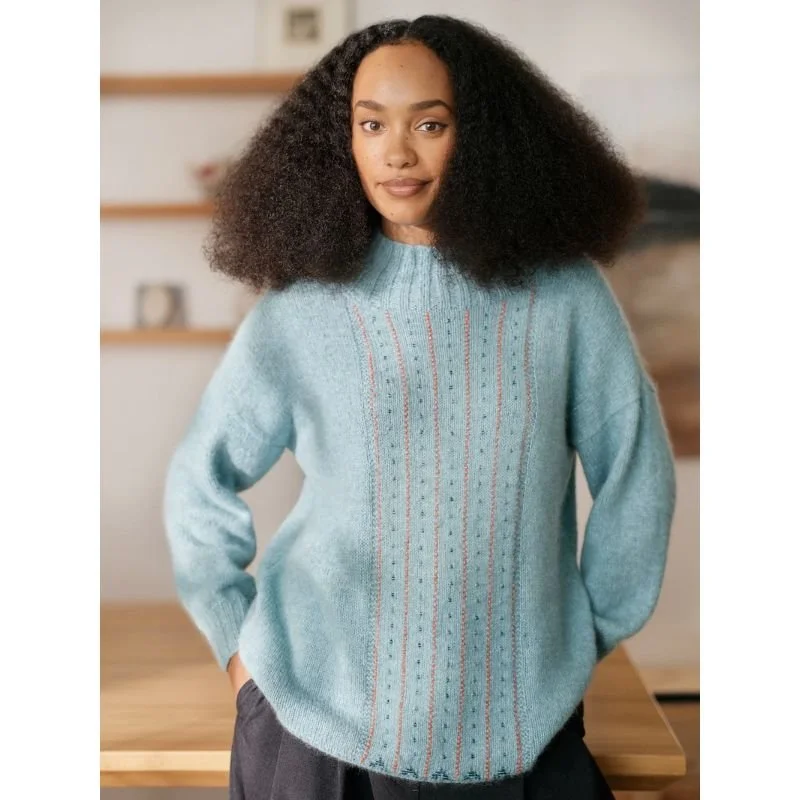 Beaded Colourwork_9789527580677_8.jpg