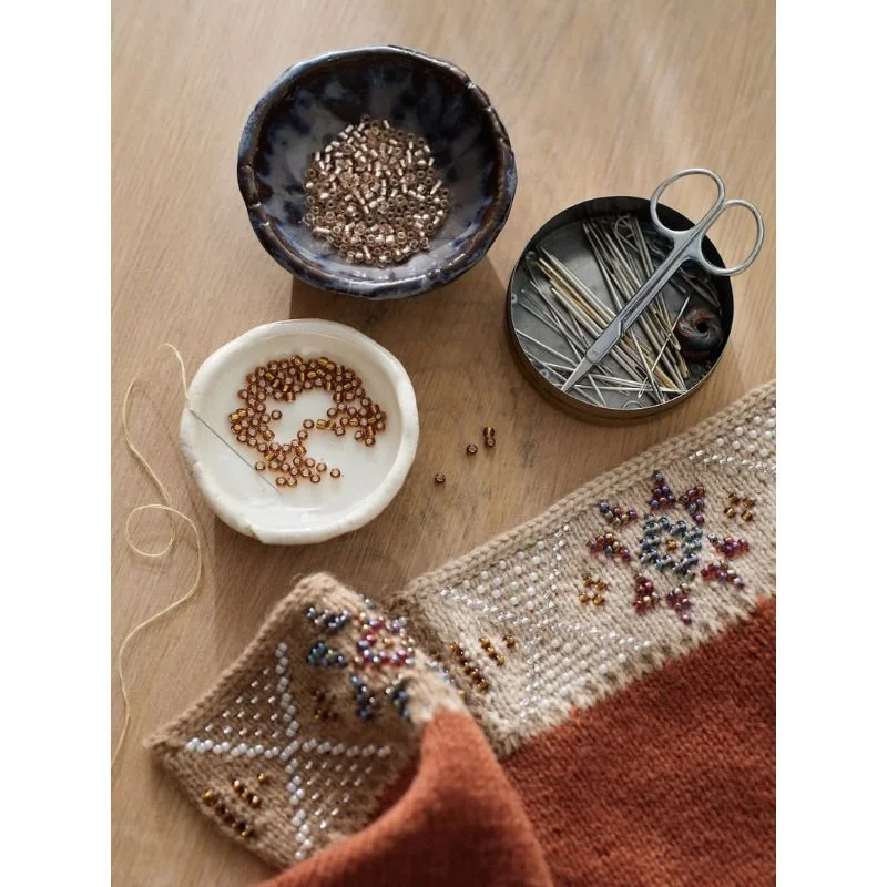 Beaded Colourwork_9789527580677_1.jpg