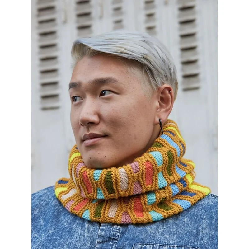 Painting Bricks Cowl