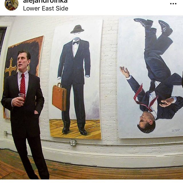 I&rsquo;m reposting this courtesy of #alejandroinka @alejandroinka (cool page) #PaulRichard #212artsGallery #212arts #UrbanArt #212artsEastVillage #StreetArt #OilPainting #OilonCanvas #InvisibleMan #FallingMan