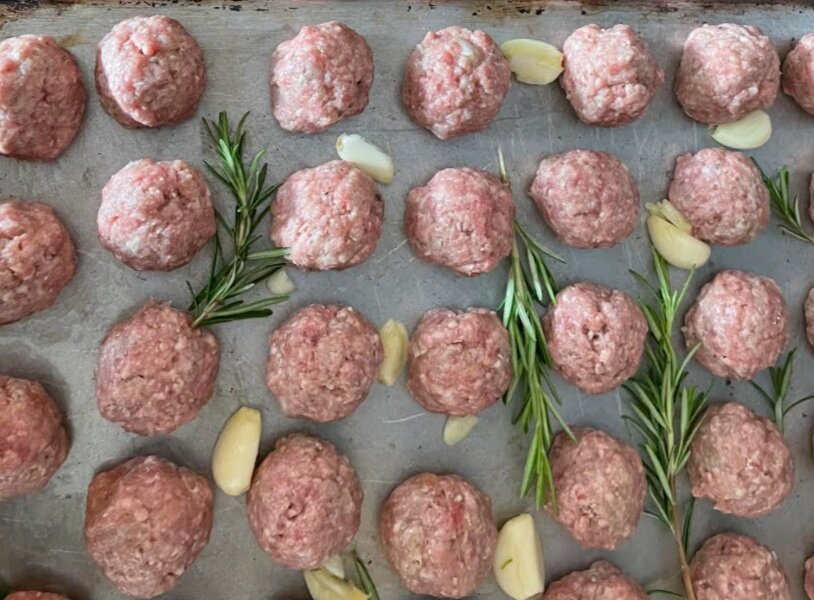 Roasted Garlic Meatballs with Shiitake Mushroom Gravy! 
