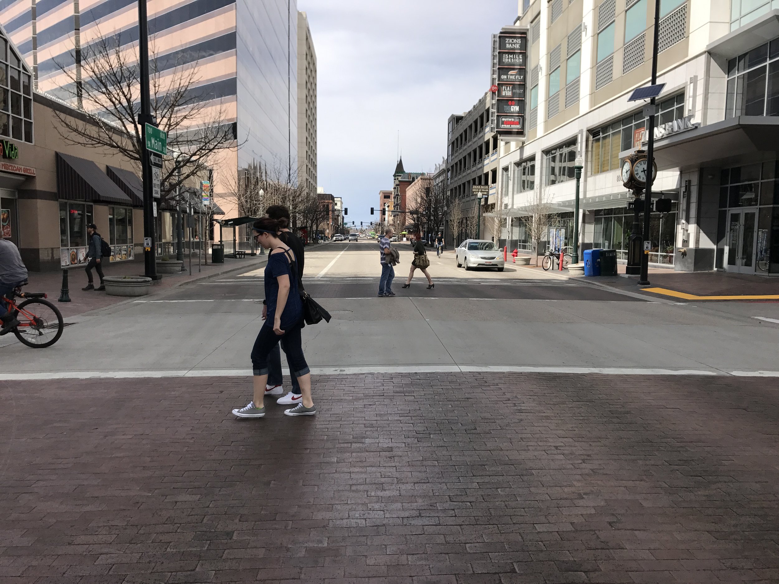Pedestrians in the 8th & Main crossing in Boise. Don Day/BoiseDev.com
