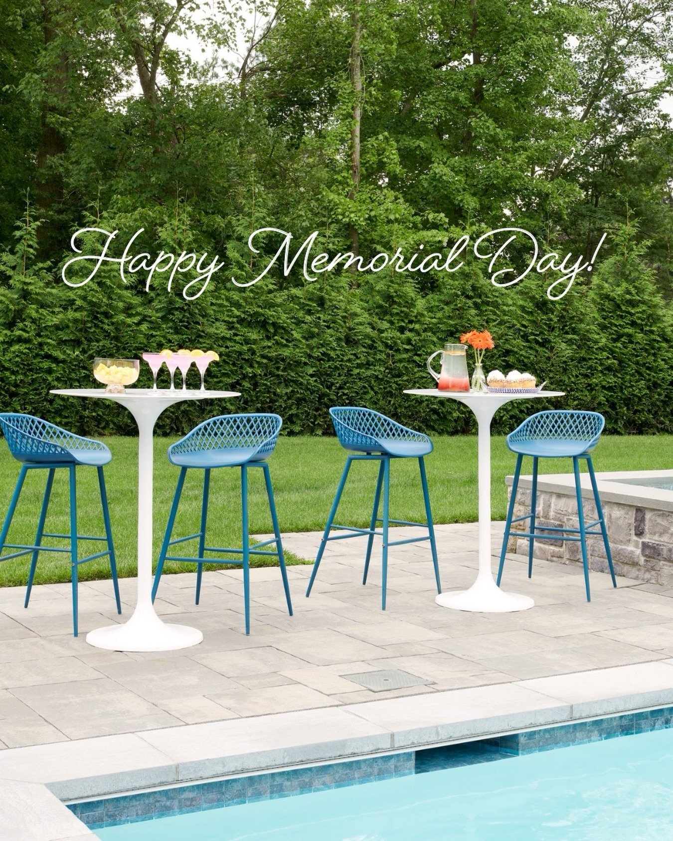 It&rsquo;s not looking like summer quite yet with all this rain 🌧️ but we&rsquo;re envisioning pools days ☀️ that are soon to come. Hope you&rsquo;re enjoying the long weekend and getting your backyards summer ready now! 

Happy Memorial Day

📸 by 